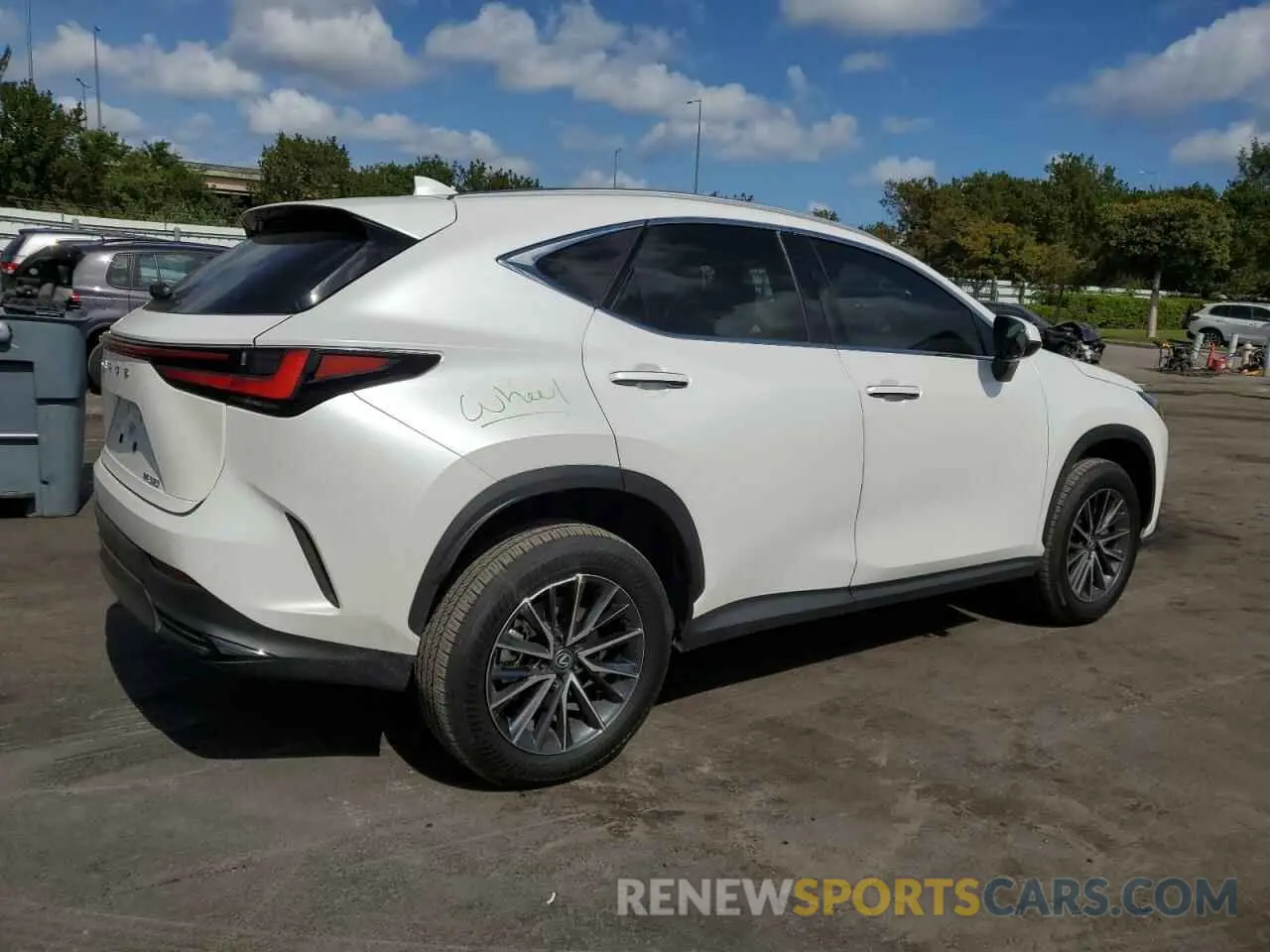 3 fotografías del automóvil dañado 2T2GDCAZ6RC015232 LEXUS NX 250 PRE 2024