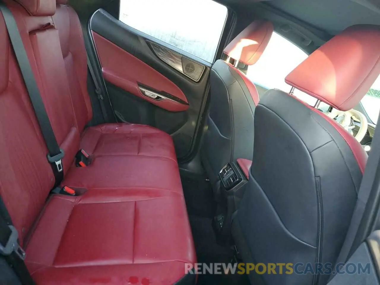 11 fotografías del automóvil dañado 2T2GDCAZ9RC013295 LEXUS NX 250 PRE 2024