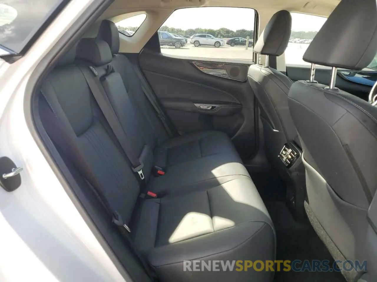 11 fotografías del automóvil dañado JTJGDCAZ6R5015553 LEXUS NX 250 PRE 2024