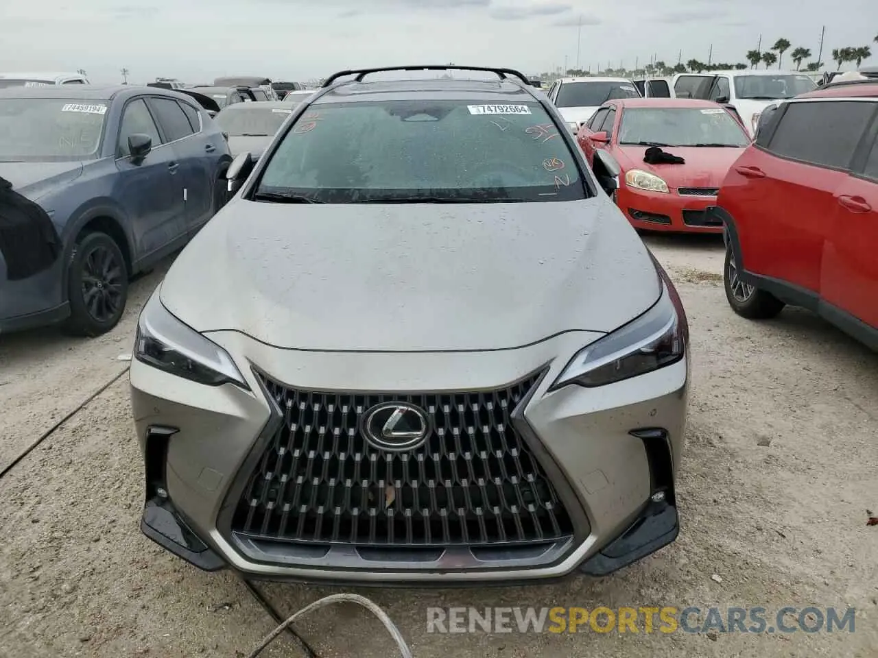 5 fotografías del automóvil dañado 2T2GDCAZ1SC020425 LEXUS NX 250 PRE 2025