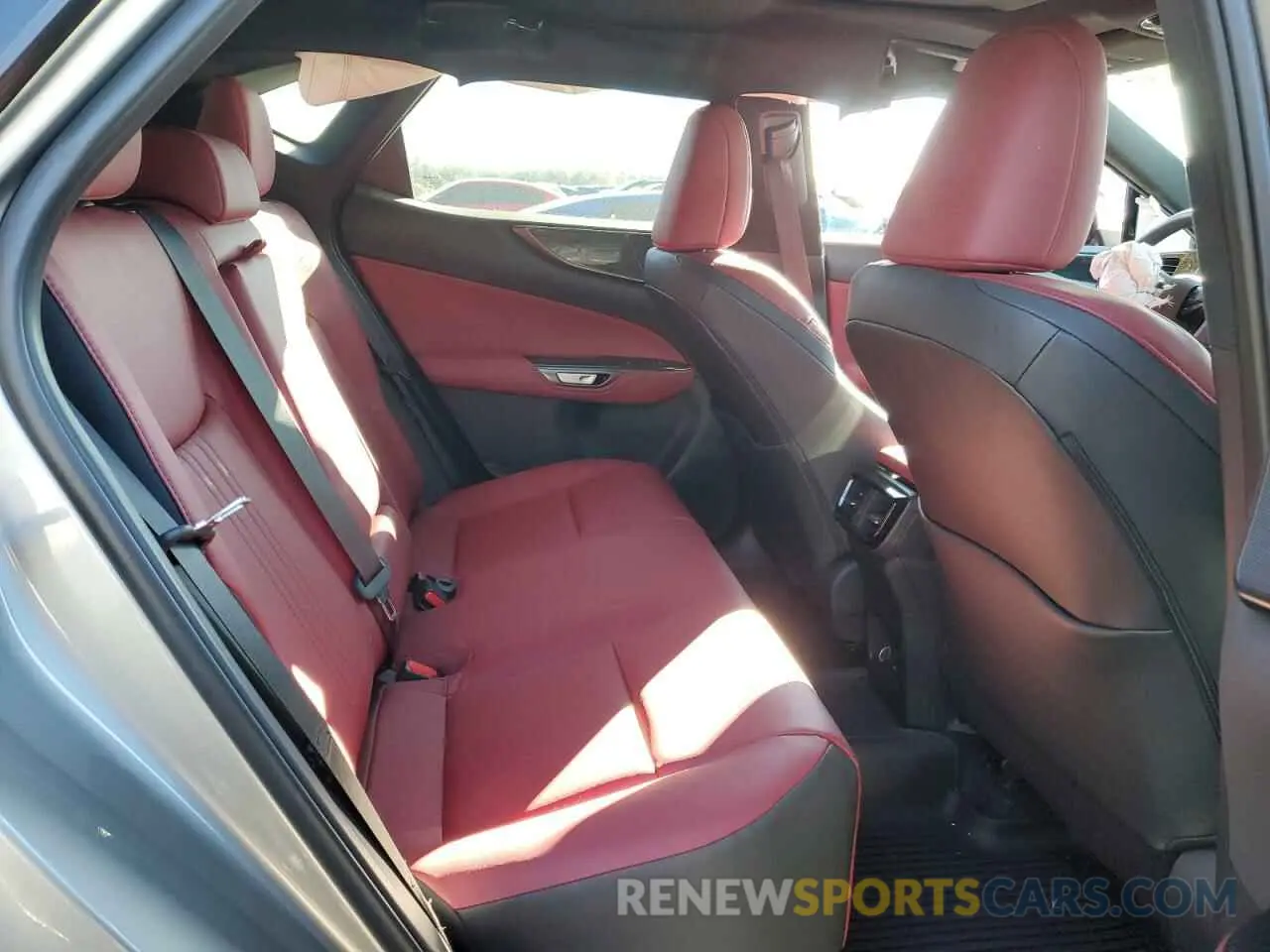 11 fotografías del automóvil dañado 2T2GDCAZ3SC020412 LEXUS NX 250 PRE 2025