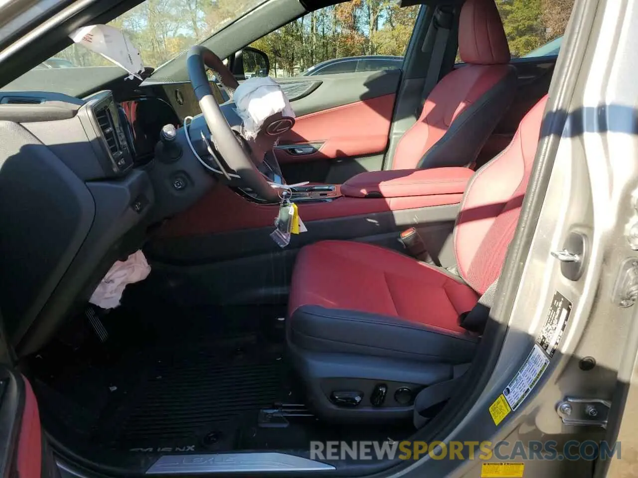 7 fotografías del automóvil dañado 2T2GDCAZ3SC020412 LEXUS NX 250 PRE 2025
