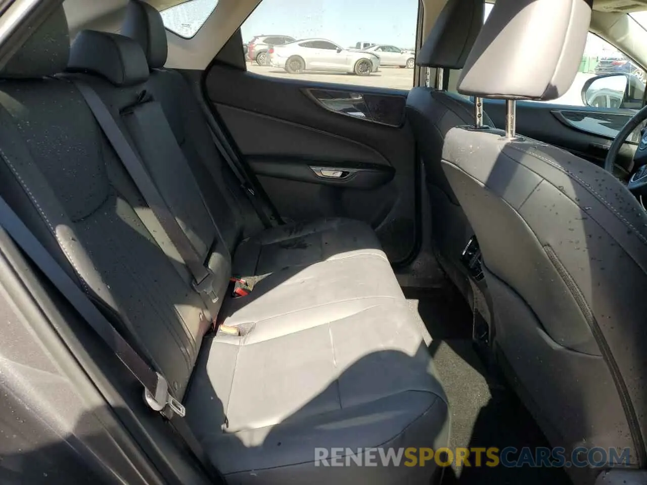 11 fotografías del automóvil dañado 2T2GDCAZ8SC021779 LEXUS NX 250 PRE 2025