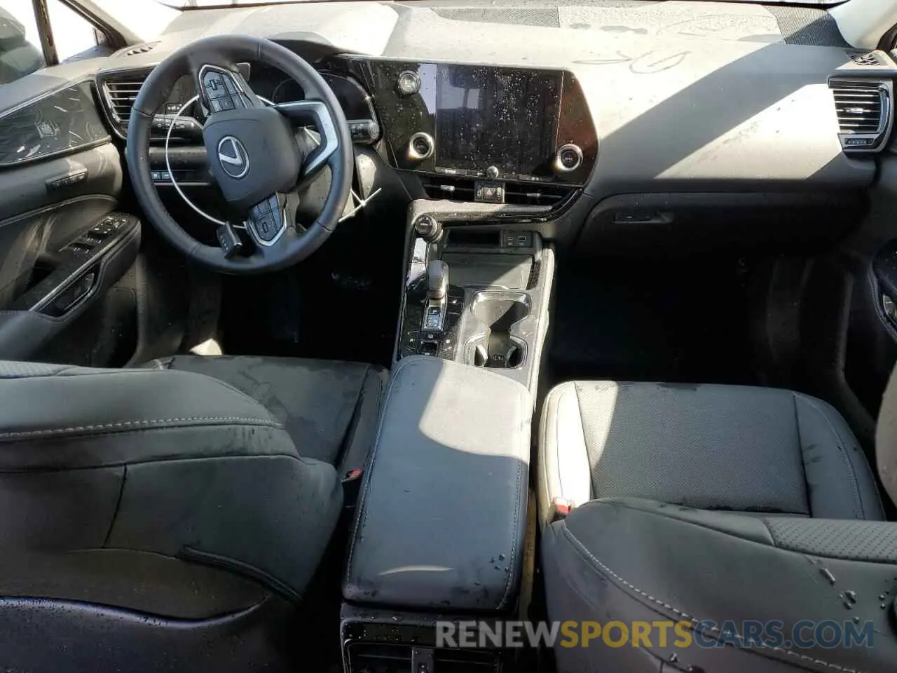 8 fotografías del automóvil dañado 2T2GDCAZ8SC021779 LEXUS NX 250 PRE 2025