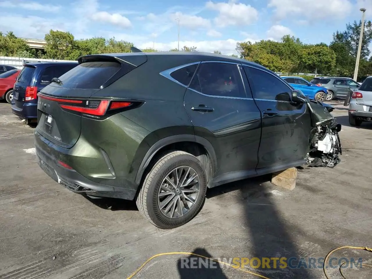 3 fotografías del automóvil dañado 2T2GDCAZXSC019614 LEXUS NX 250 PRE 2025