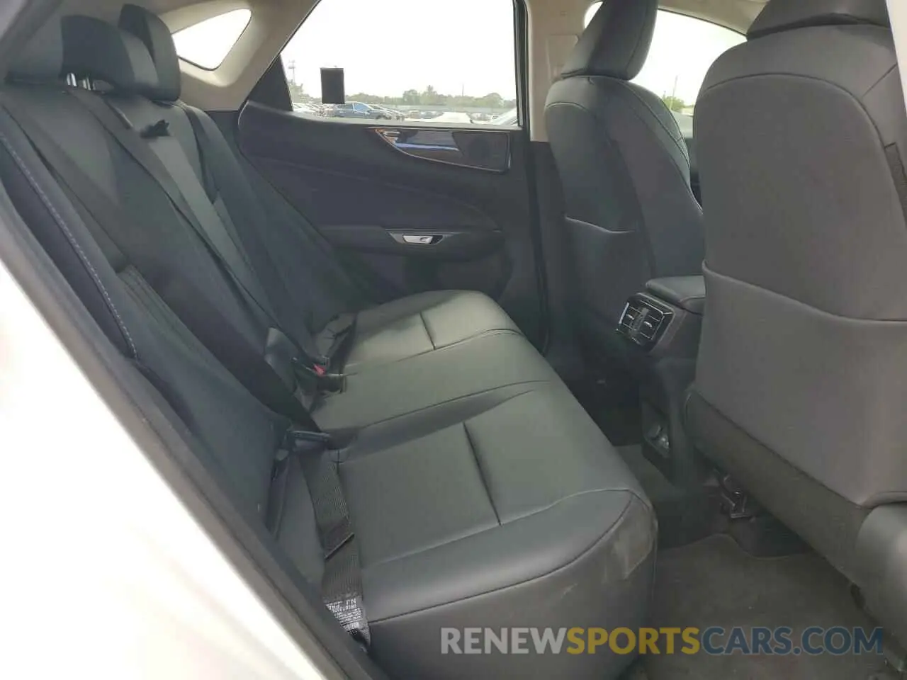 11 fotografías del automóvil dañado JTJGDCAZ7S2021918 LEXUS NX 250 PRE 2025