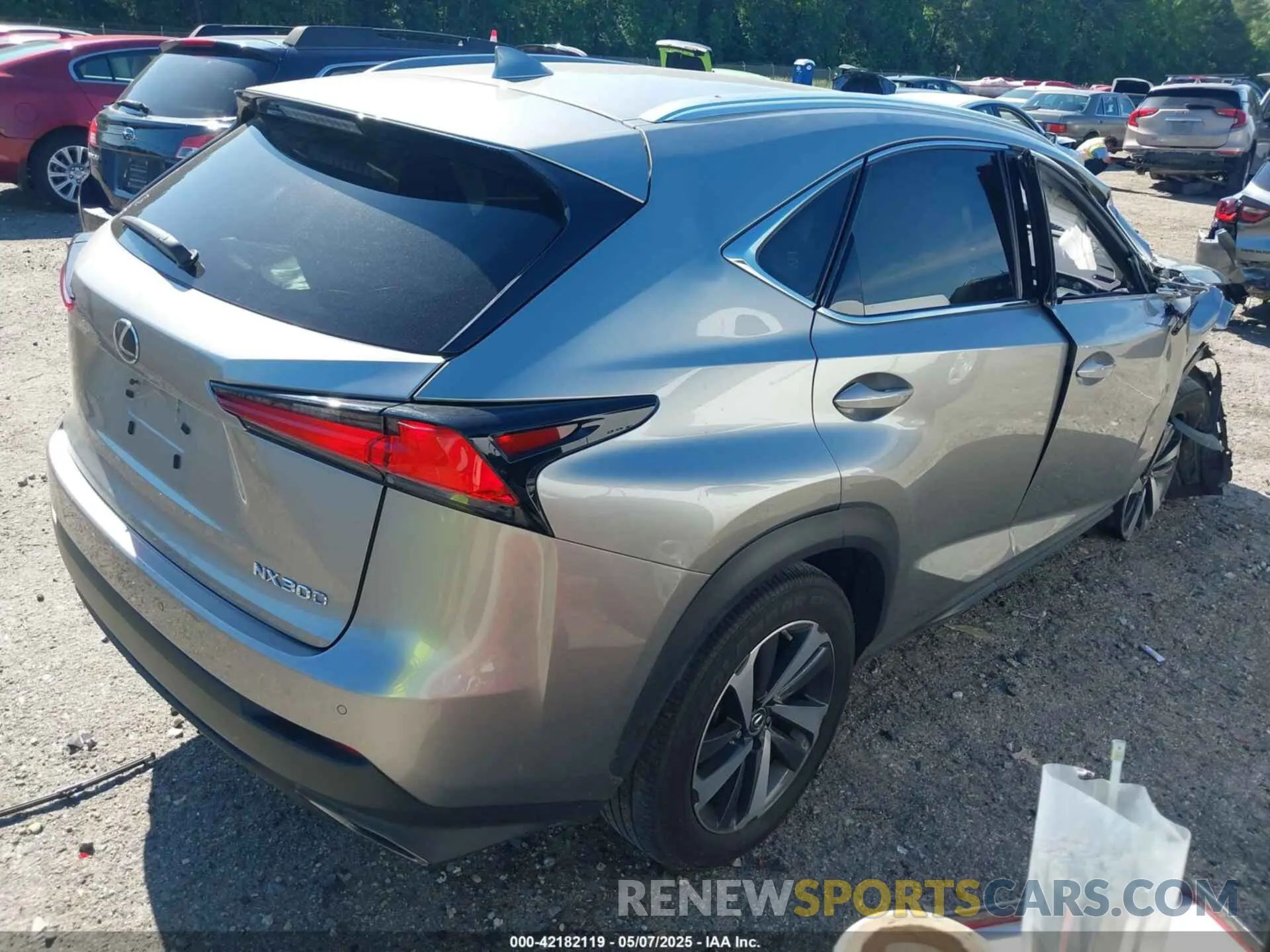 4 fotografías del automóvil dañado JTJBARBZ6K2192499 LEXUS NX 300 2019