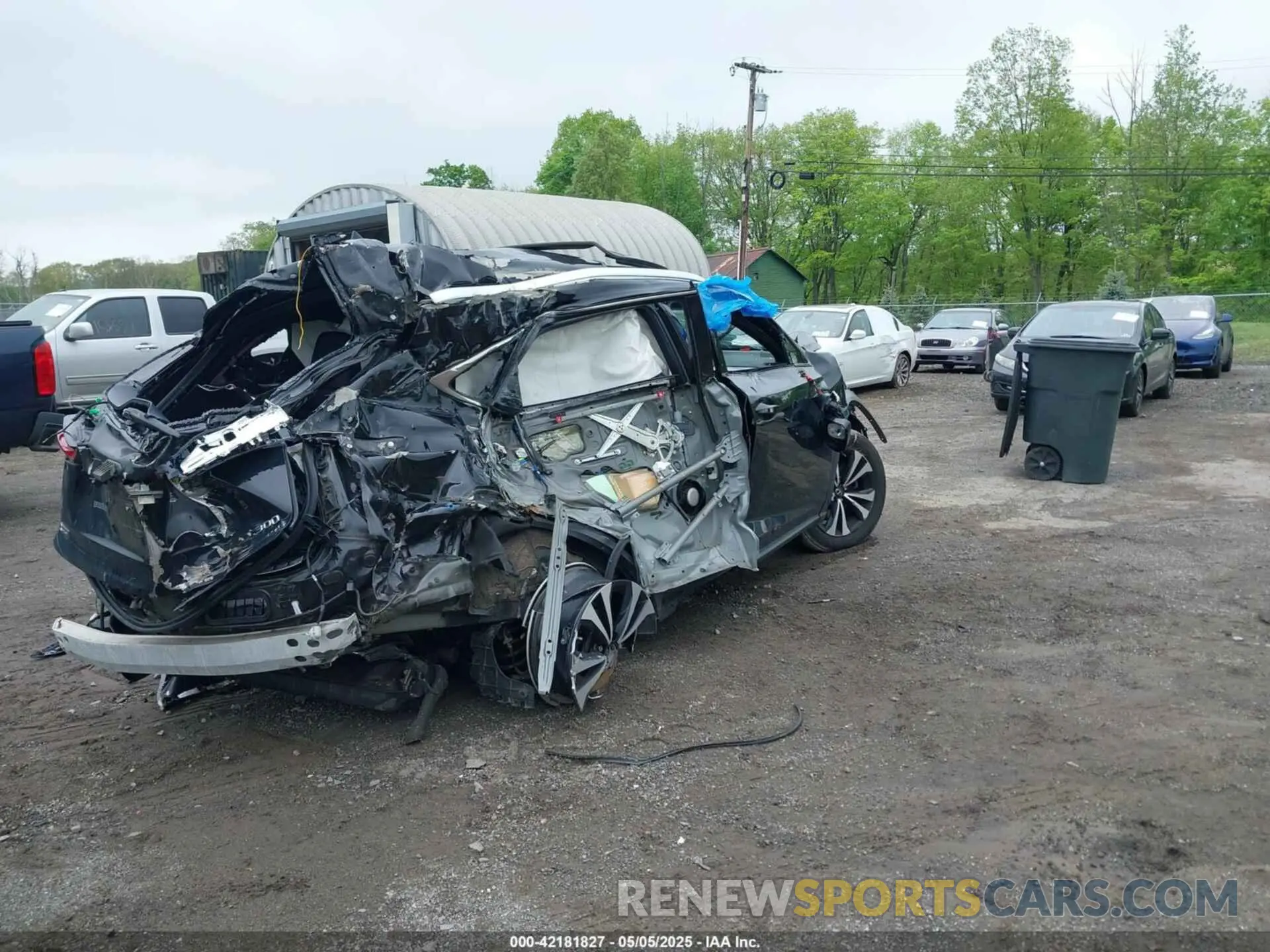 4 fotografías del automóvil dañado JTJBARBZ7K2205471 LEXUS NX 300 2019
