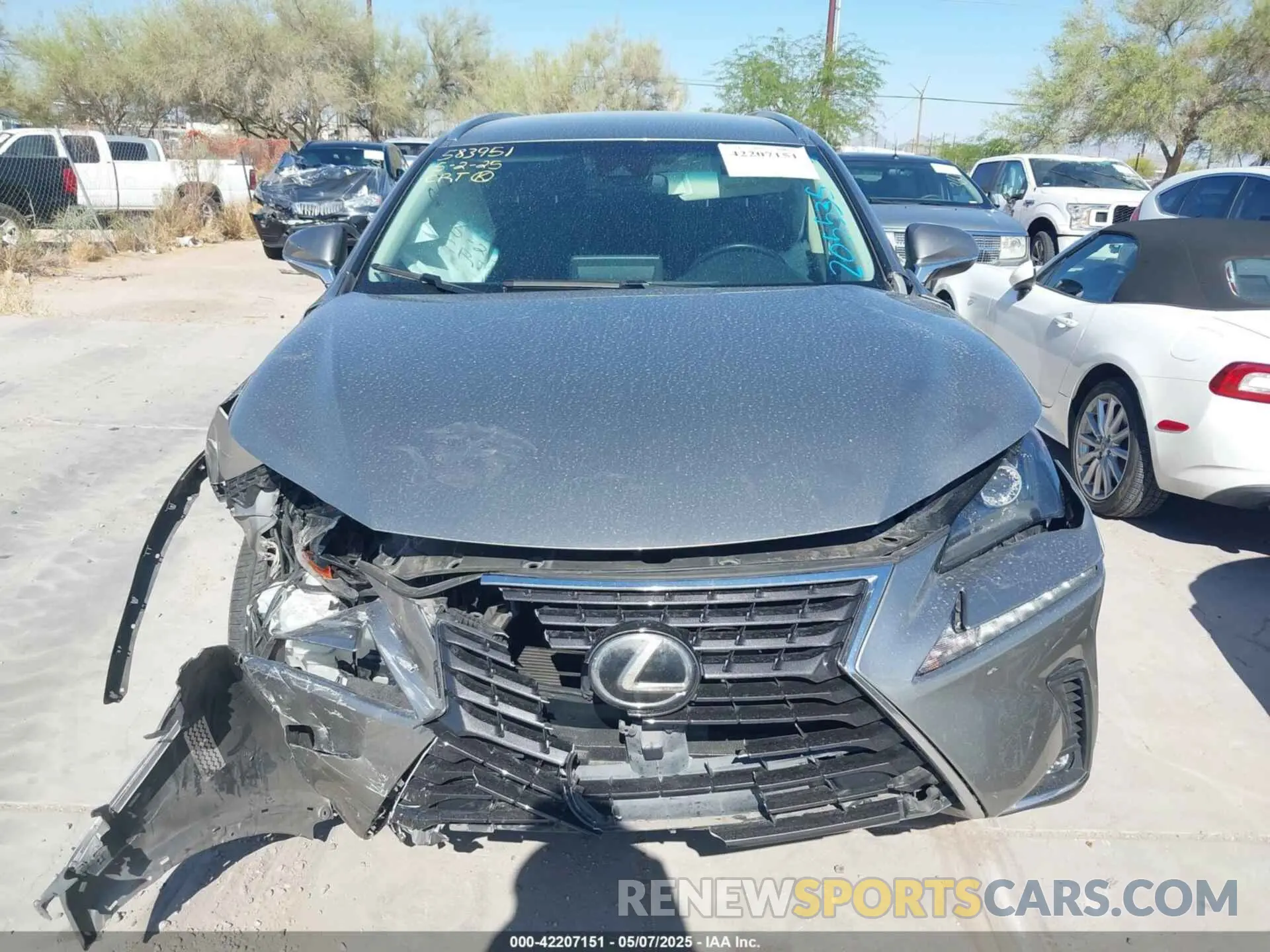 12 fotografías del automóvil dañado JTJBARBZ7K2205535 LEXUS NX 300 2019
