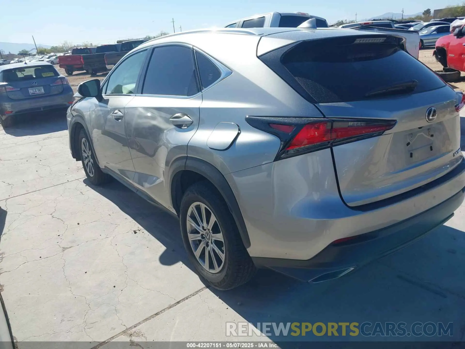 3 fotografías del automóvil dañado JTJBARBZ7K2205535 LEXUS NX 300 2019