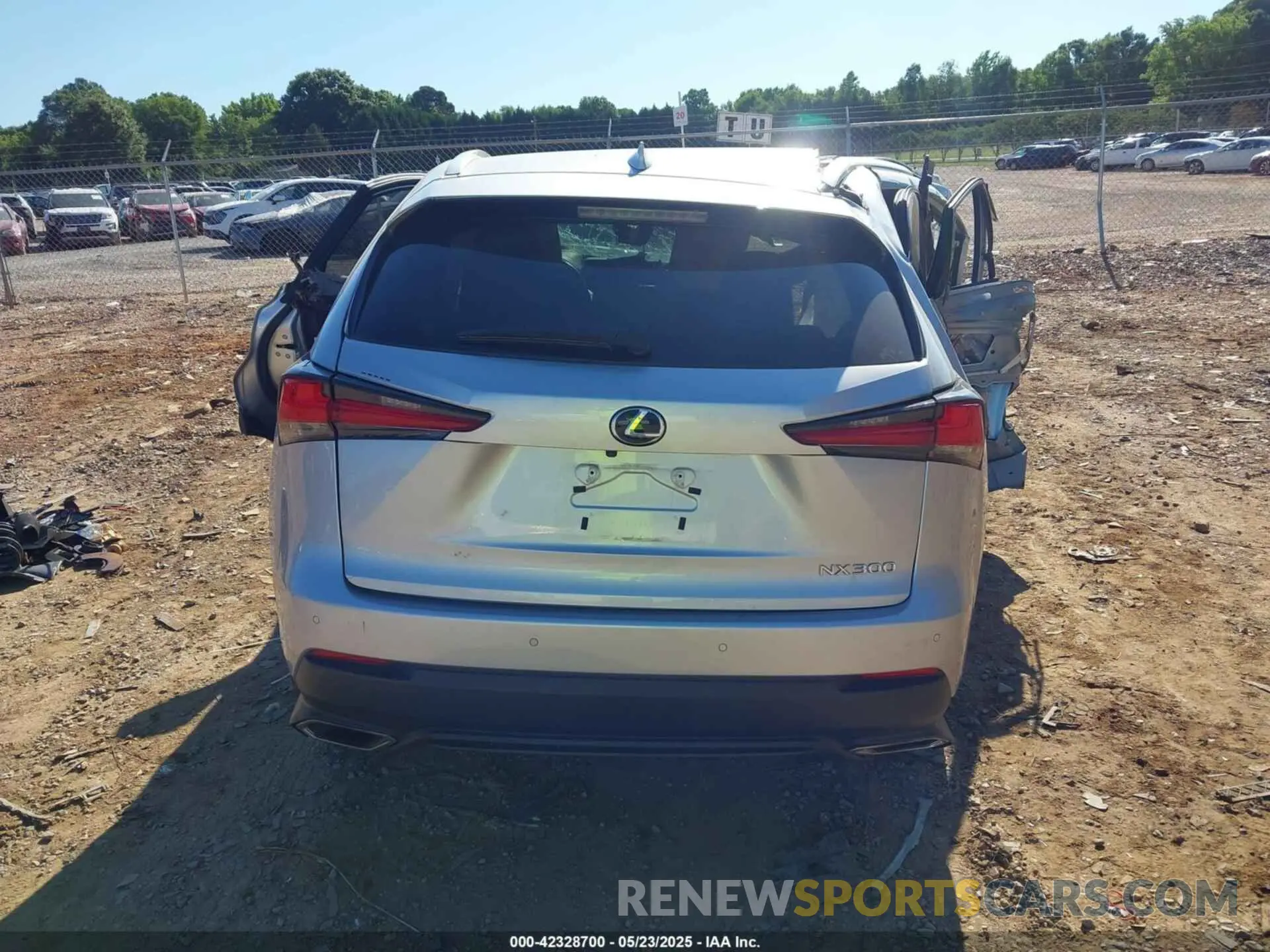 15 fotografías del automóvil dañado JTJBARBZXK2192733 LEXUS NX 300 2019