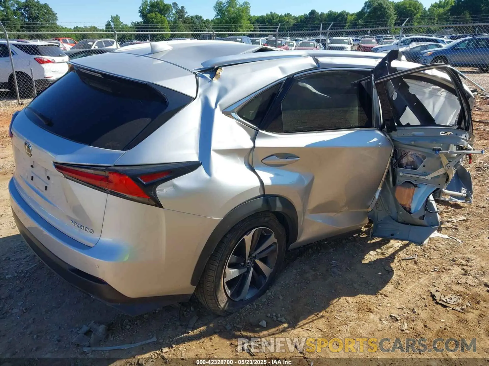 4 fotografías del automóvil dañado JTJBARBZXK2192733 LEXUS NX 300 2019
