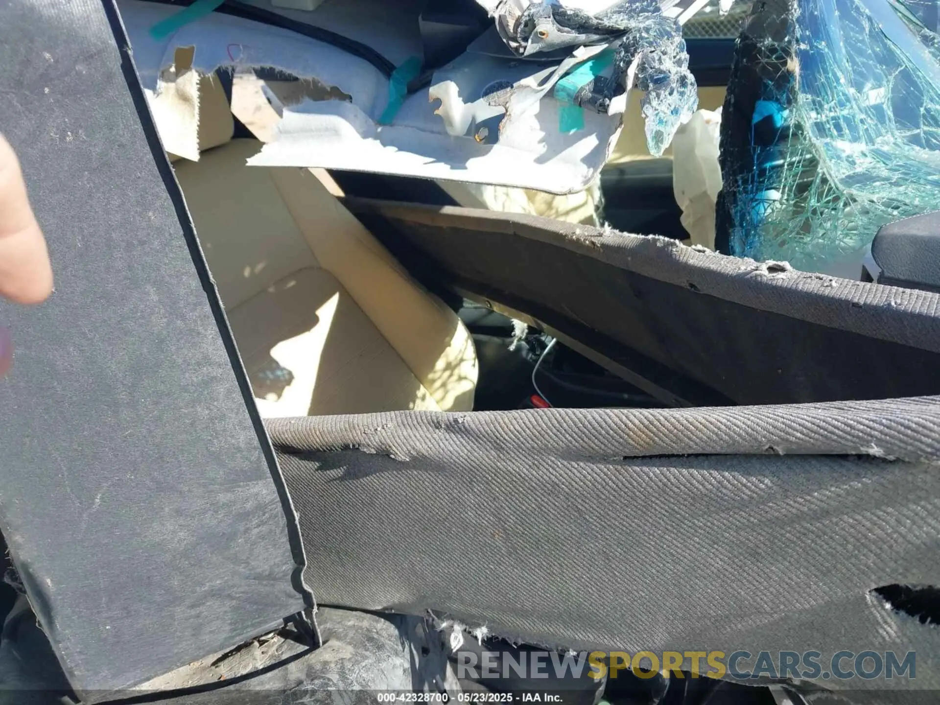 5 fotografías del automóvil dañado JTJBARBZXK2192733 LEXUS NX 300 2019