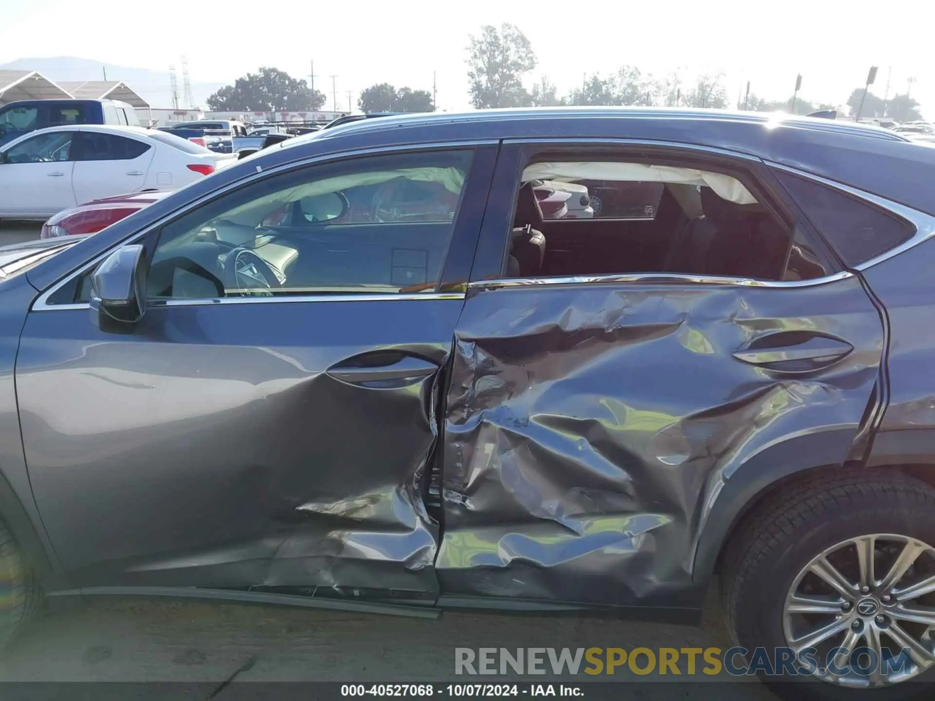 14 fotografías del automóvil dañado JTJYARBZ0K2120837 LEXUS NX 300 2019