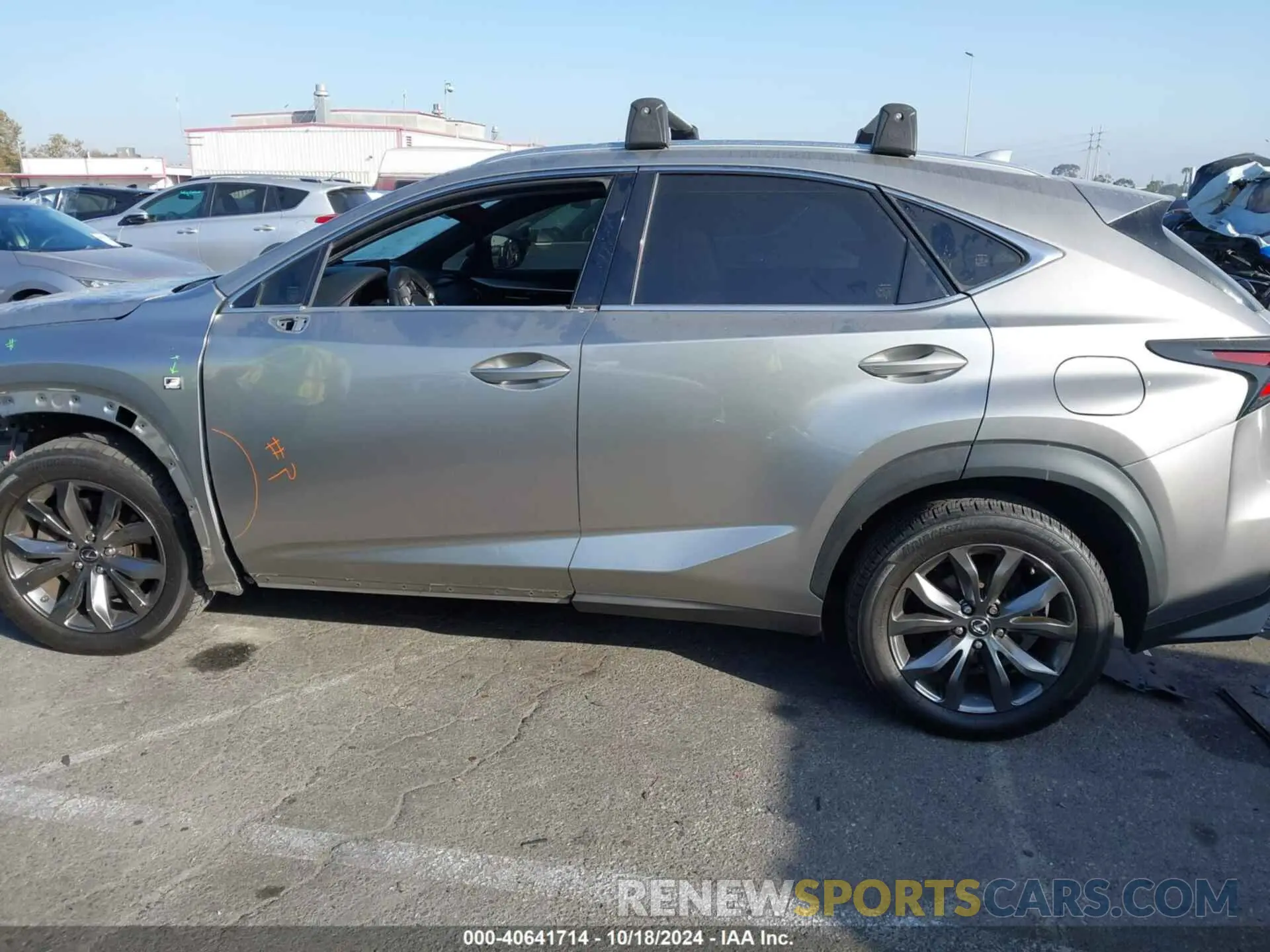 15 fotografías del automóvil dañado JTJYARBZ0K2141557 LEXUS NX 300 2019