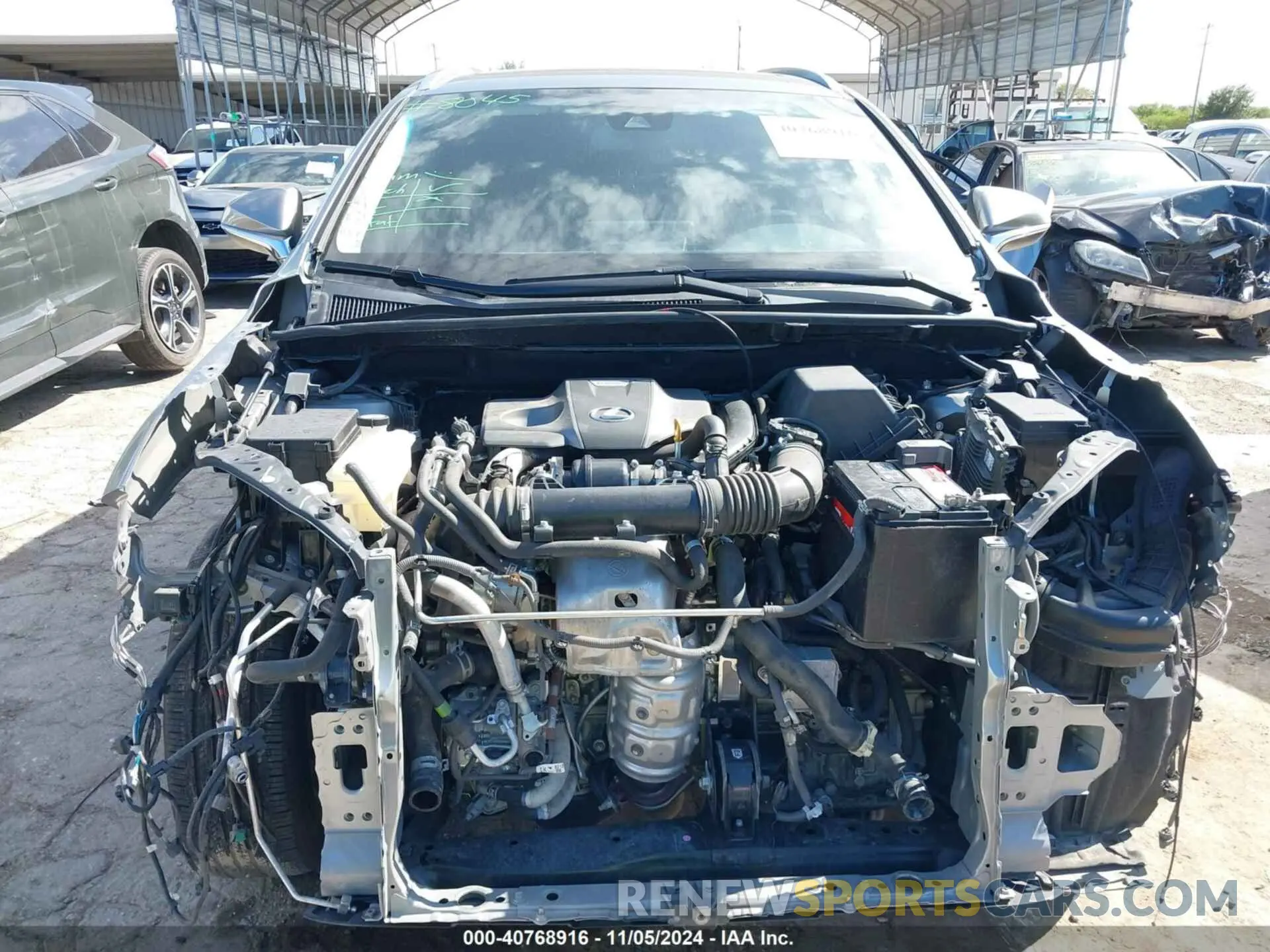 12 fotografías del automóvil dañado JTJYARBZ1K2142880 LEXUS NX 300 2019