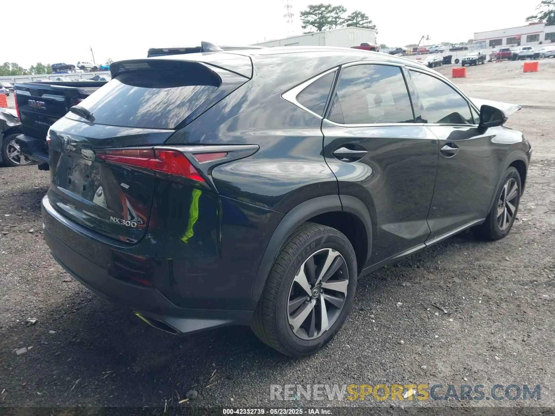 4 fotografías del automóvil dañado JTJYARBZ4K2124003 LEXUS NX 300 2019
