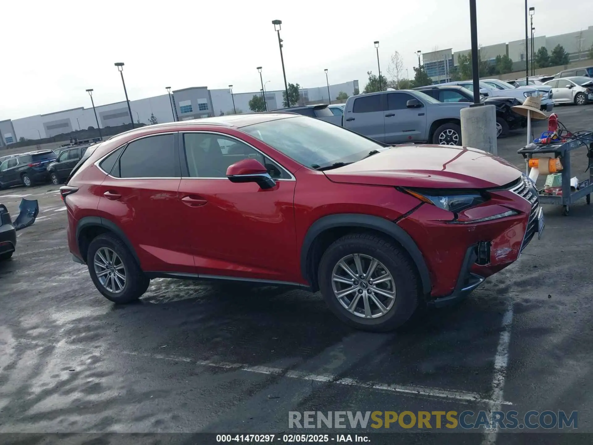 14 fotografías del automóvil dañado JTJYARBZ4K2137706 LEXUS NX 300 2019