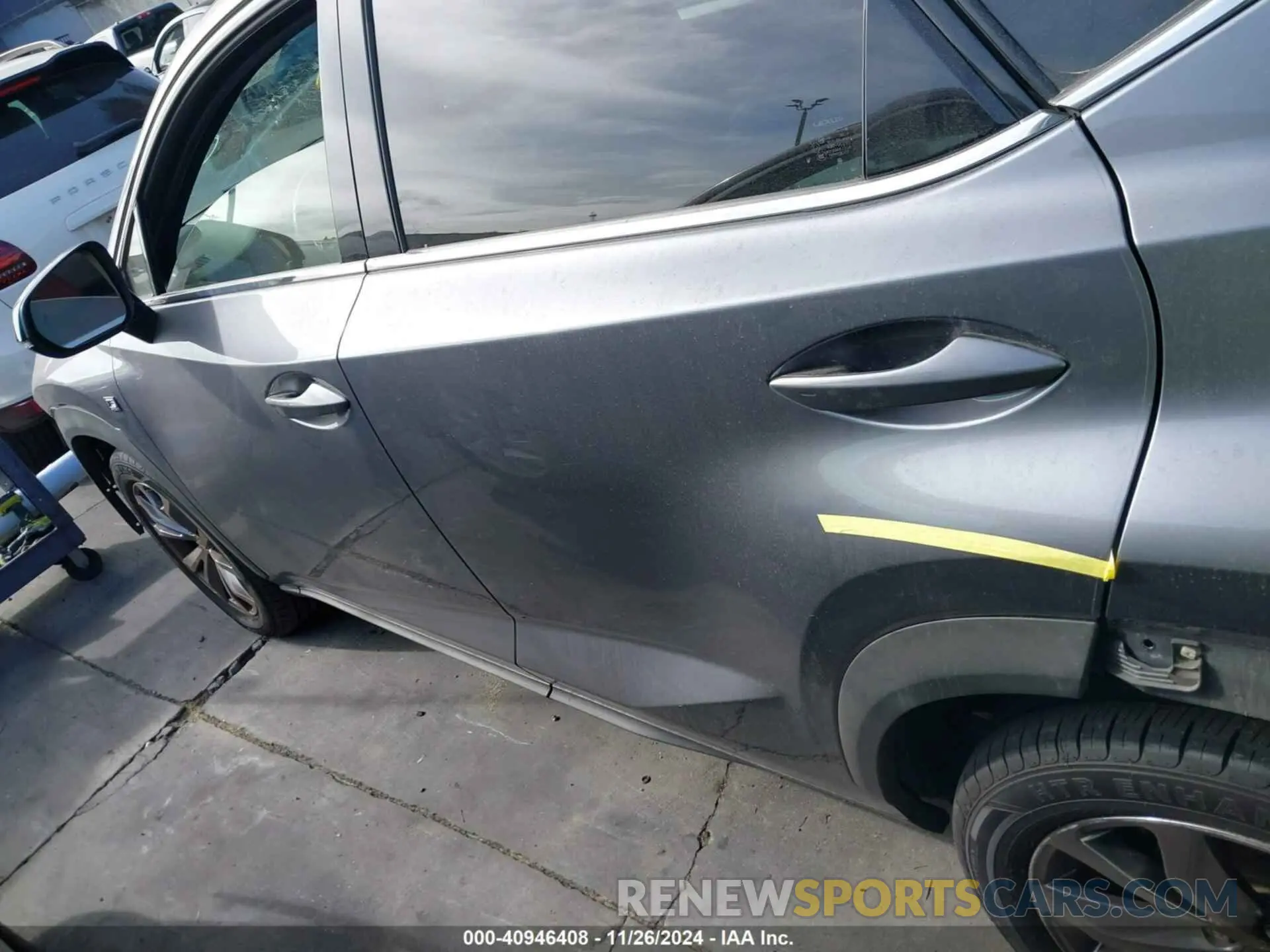 15 fotografías del automóvil dañado JTJYARBZ5K2138279 LEXUS NX 300 2019