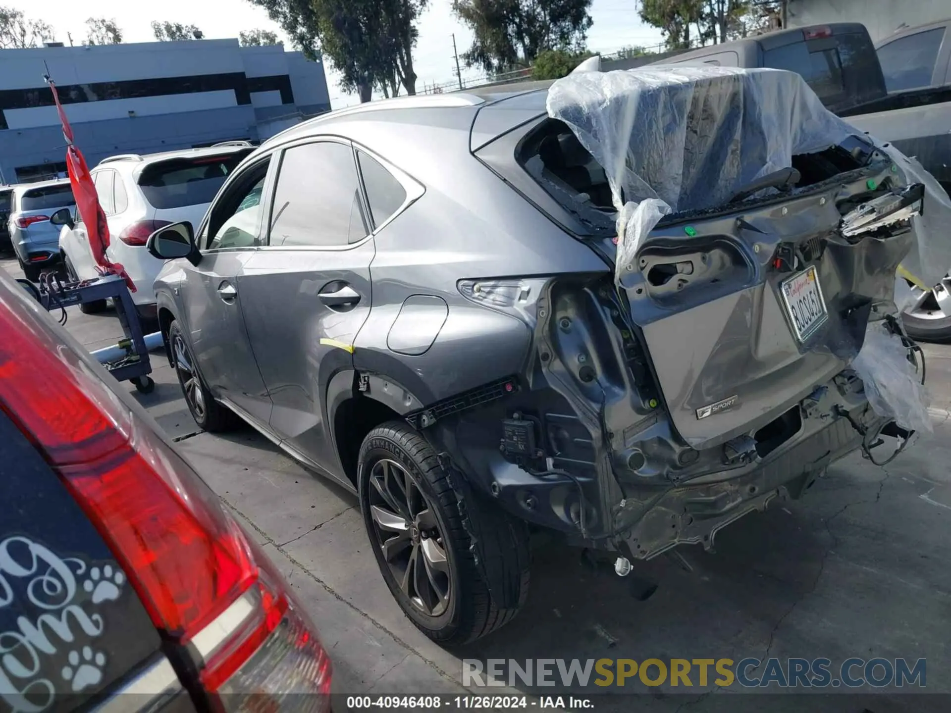 3 fotografías del automóvil dañado JTJYARBZ5K2138279 LEXUS NX 300 2019