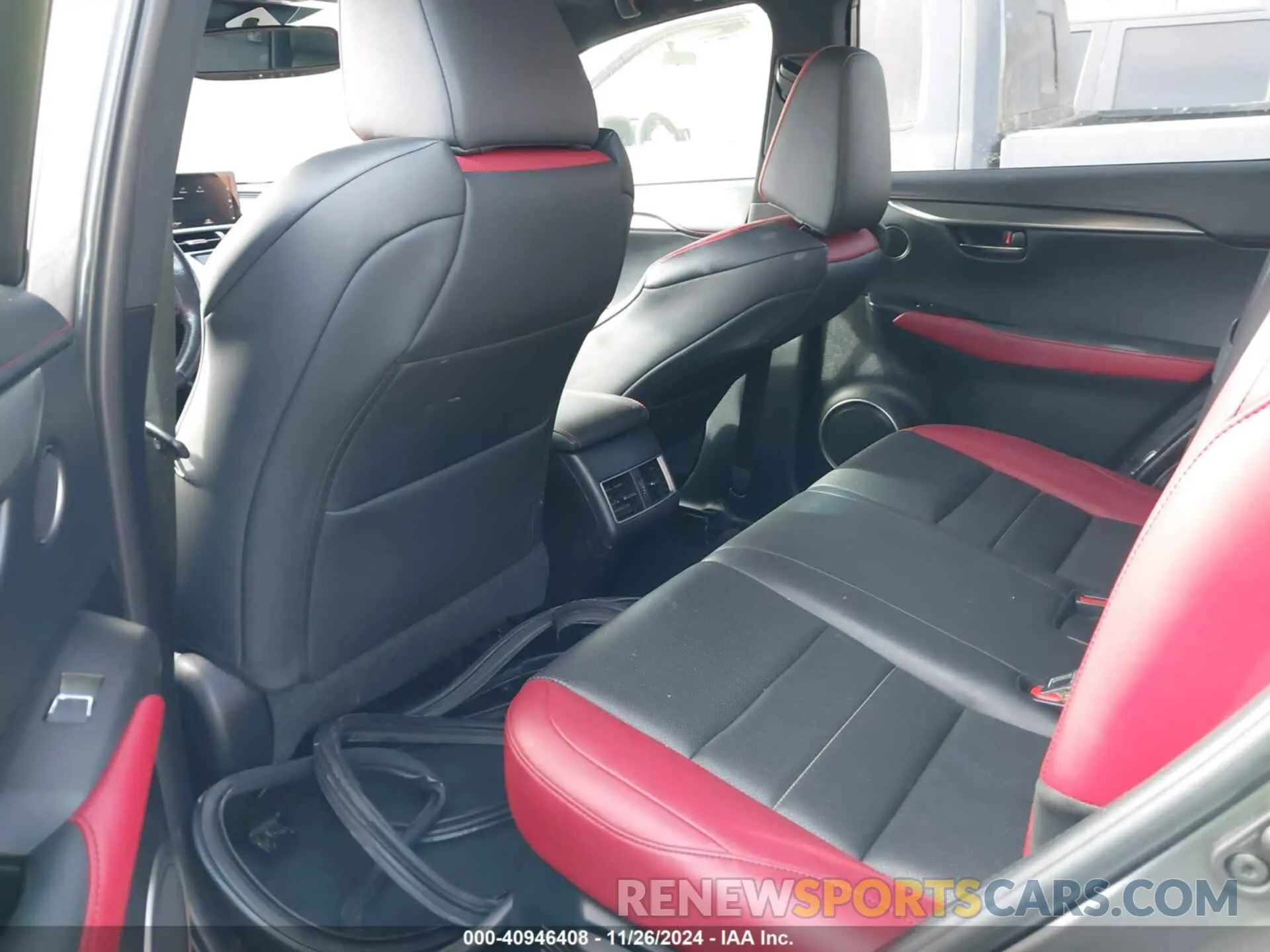8 fotografías del automóvil dañado JTJYARBZ5K2138279 LEXUS NX 300 2019