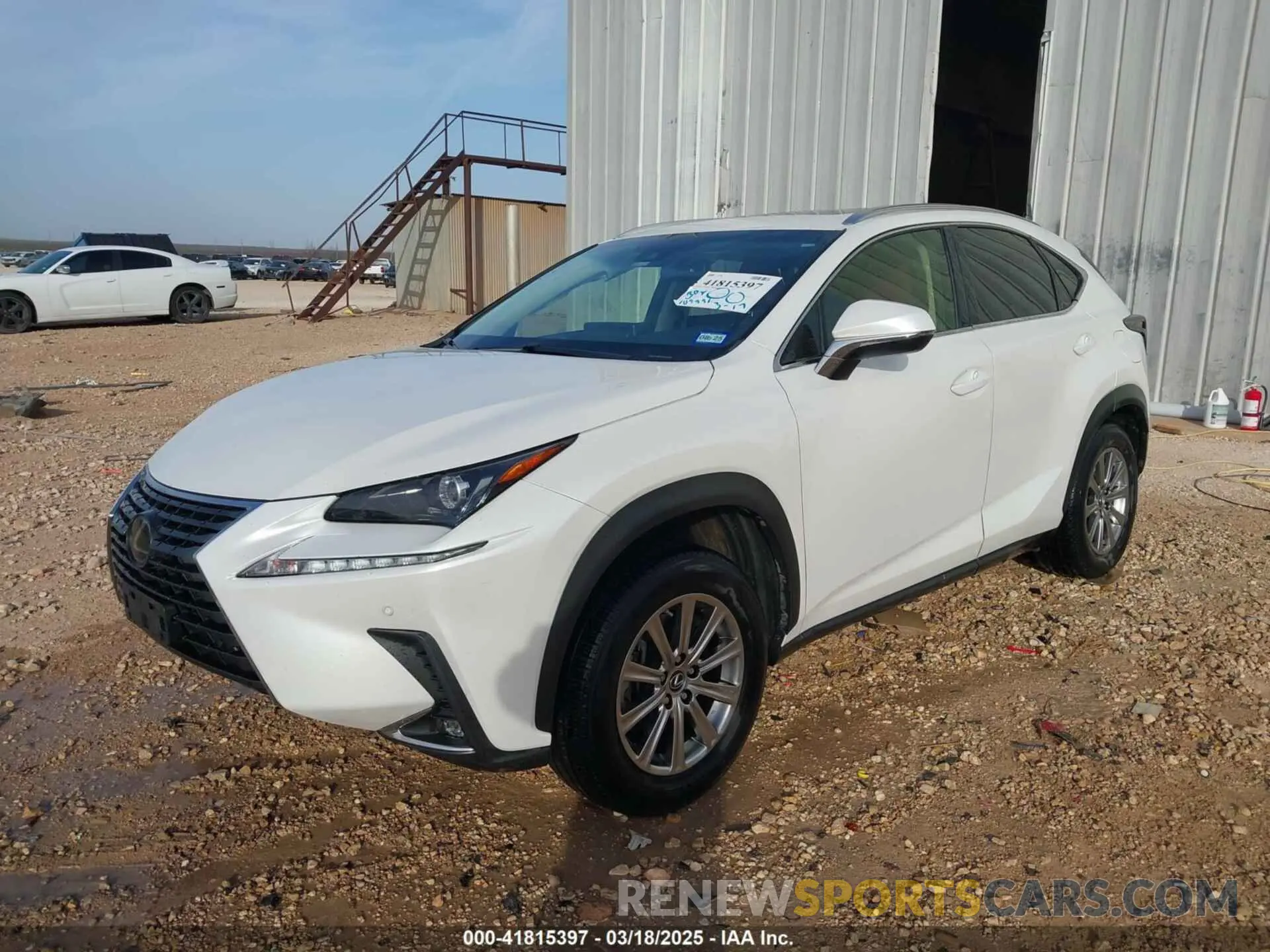 2 fotografías del automóvil dañado JTJYARBZ6K2155737 LEXUS NX 300 2019