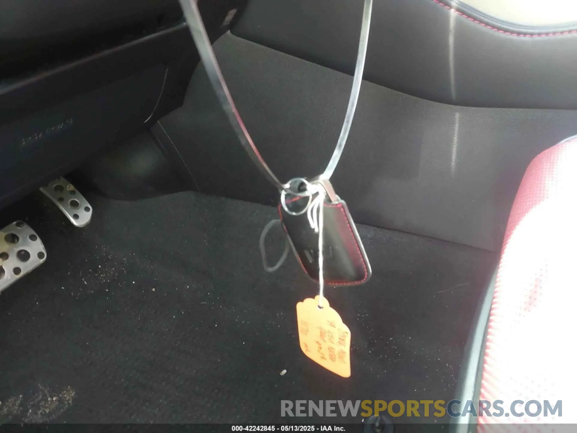 11 fotografías del automóvil dañado JTJYARBZ7K2141765 LEXUS NX 300 2019