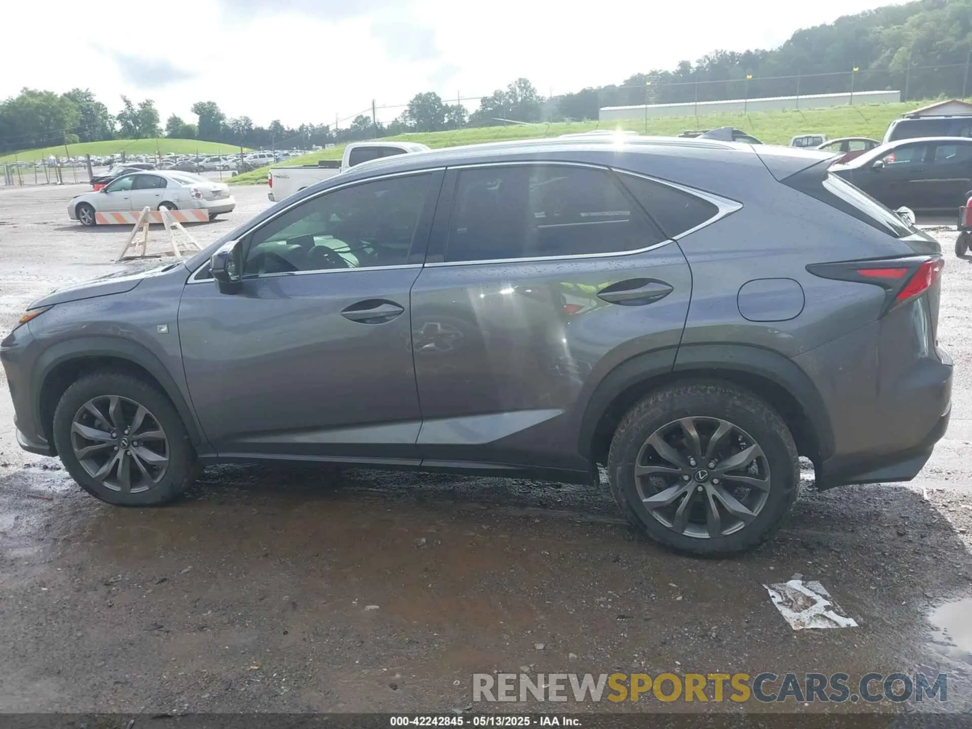 14 fotografías del automóvil dañado JTJYARBZ7K2141765 LEXUS NX 300 2019