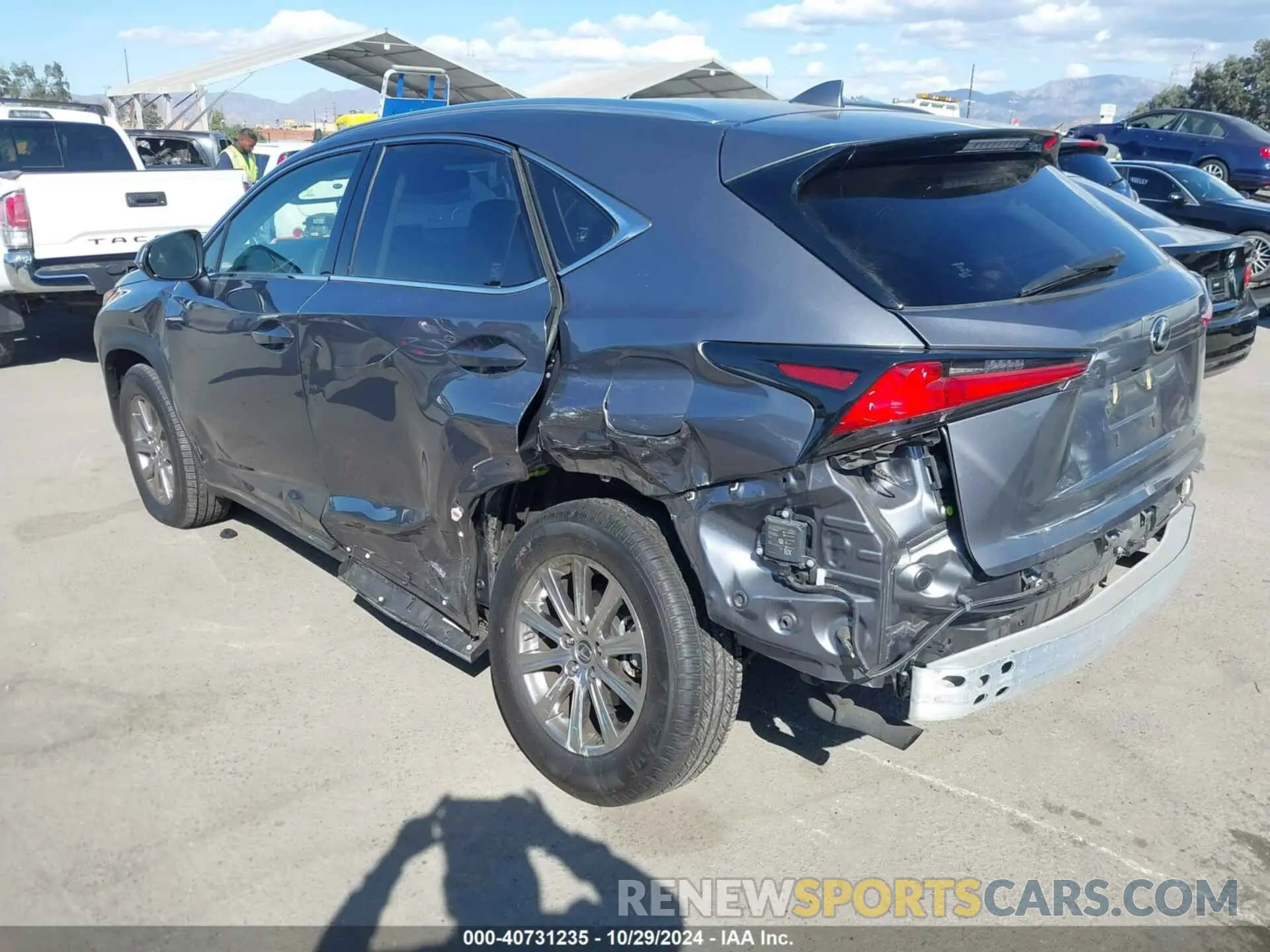 3 fotografías del automóvil dañado JTJYARBZ7K2146643 LEXUS NX 300 2019
