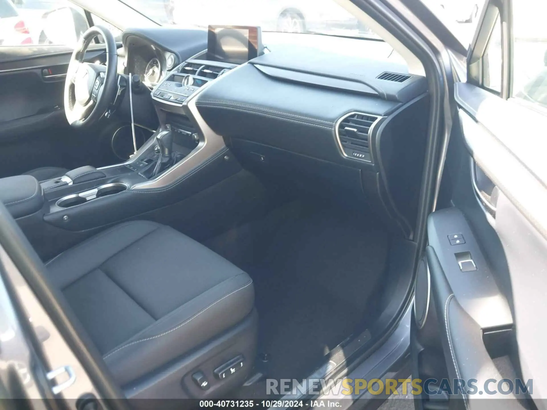 5 fotografías del automóvil dañado JTJYARBZ7K2146643 LEXUS NX 300 2019