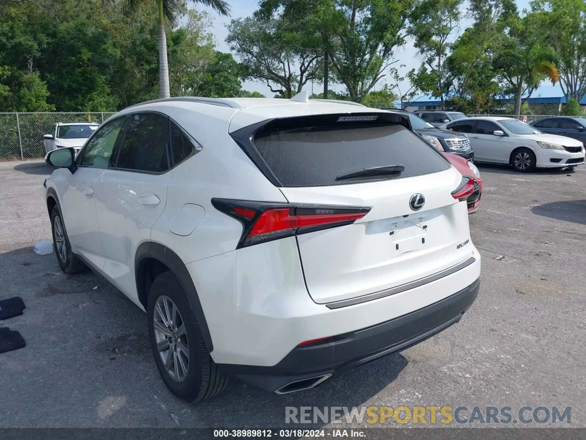 3 fotografías del automóvil dañado JTJYARBZXK2119307 LEXUS NX 300 2019