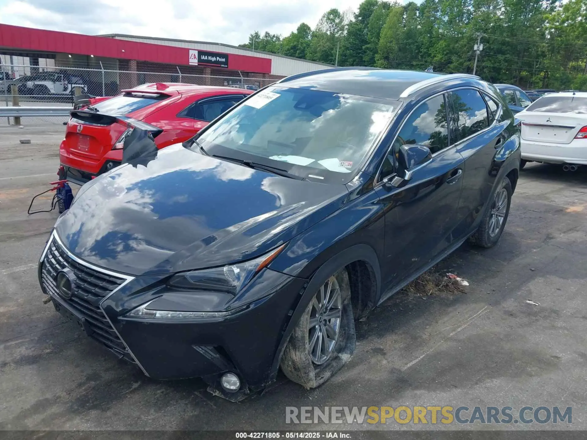 2 fotografías del automóvil dañado JTJAARBZ2L5000247 LEXUS NX 300 2020