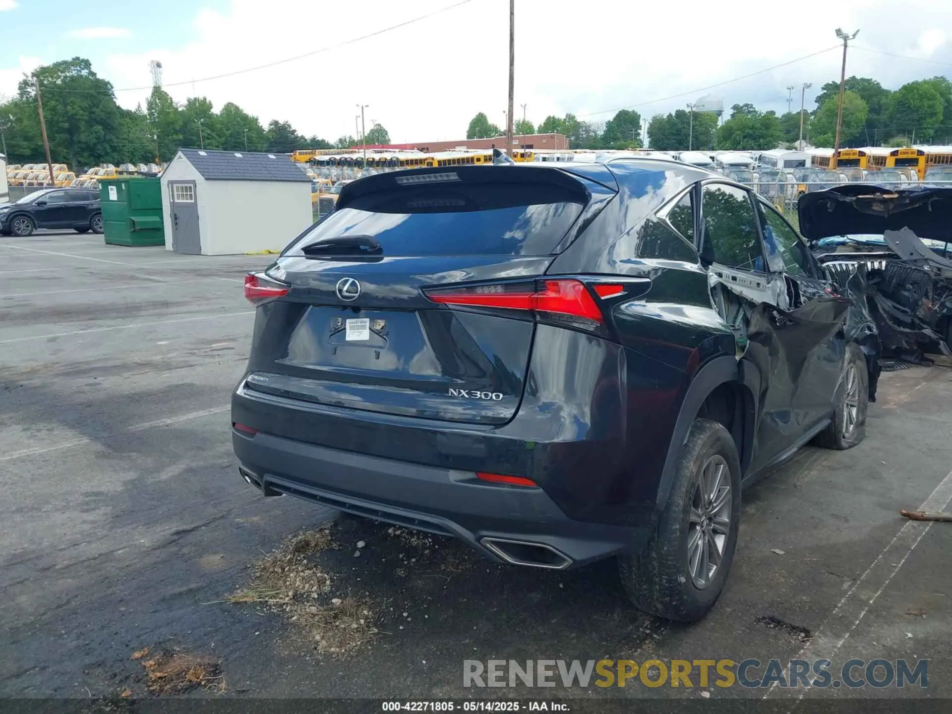4 fotografías del automóvil dañado JTJAARBZ2L5000247 LEXUS NX 300 2020