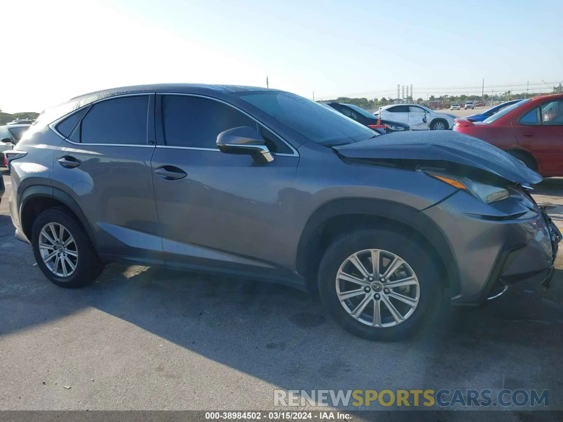 13 fotografías del automóvil dañado JTJAARBZ4L5009502 LEXUS NX 300 2020