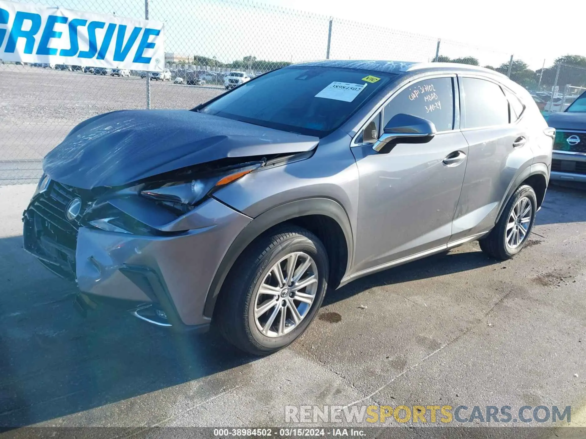 2 fotografías del automóvil dañado JTJAARBZ4L5009502 LEXUS NX 300 2020