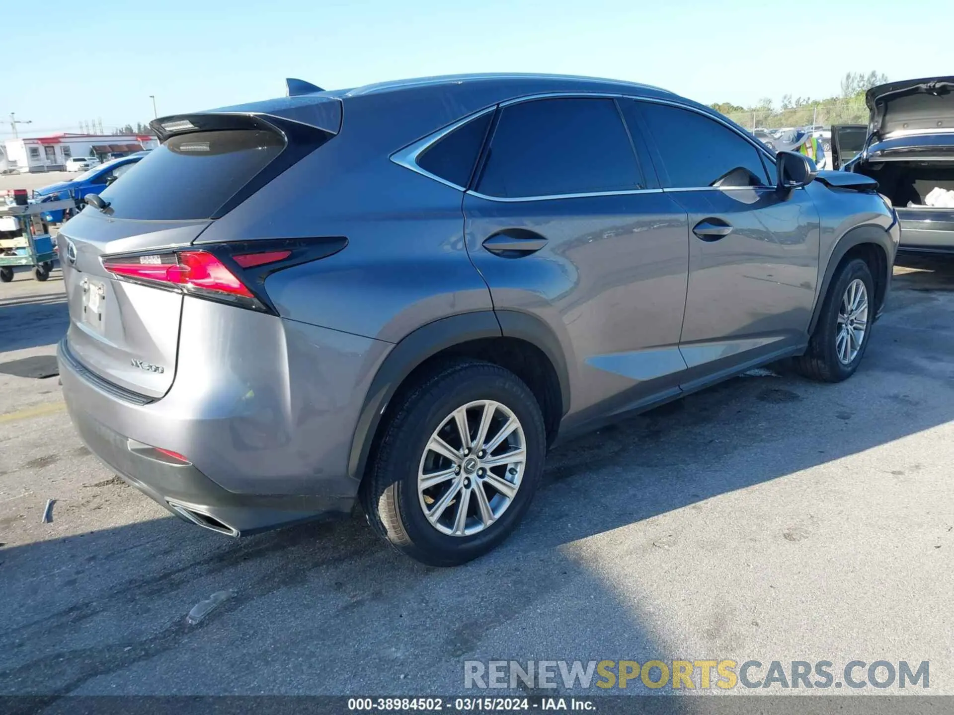 4 fotografías del automóvil dañado JTJAARBZ4L5009502 LEXUS NX 300 2020