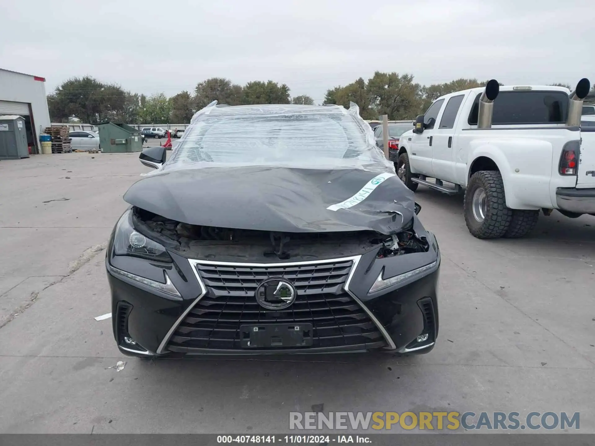 12 fotografías del automóvil dañado JTJAARBZ5L2162780 LEXUS NX 300 2020