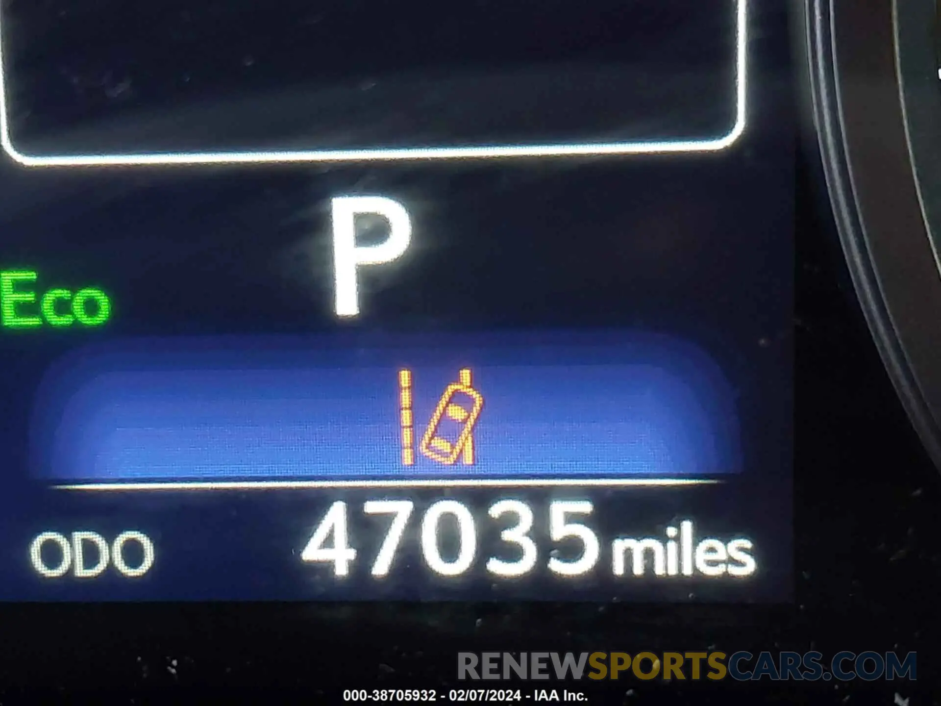 15 fotografías del automóvil dañado JTJAARBZ8L2173806 LEXUS NX 300 2020