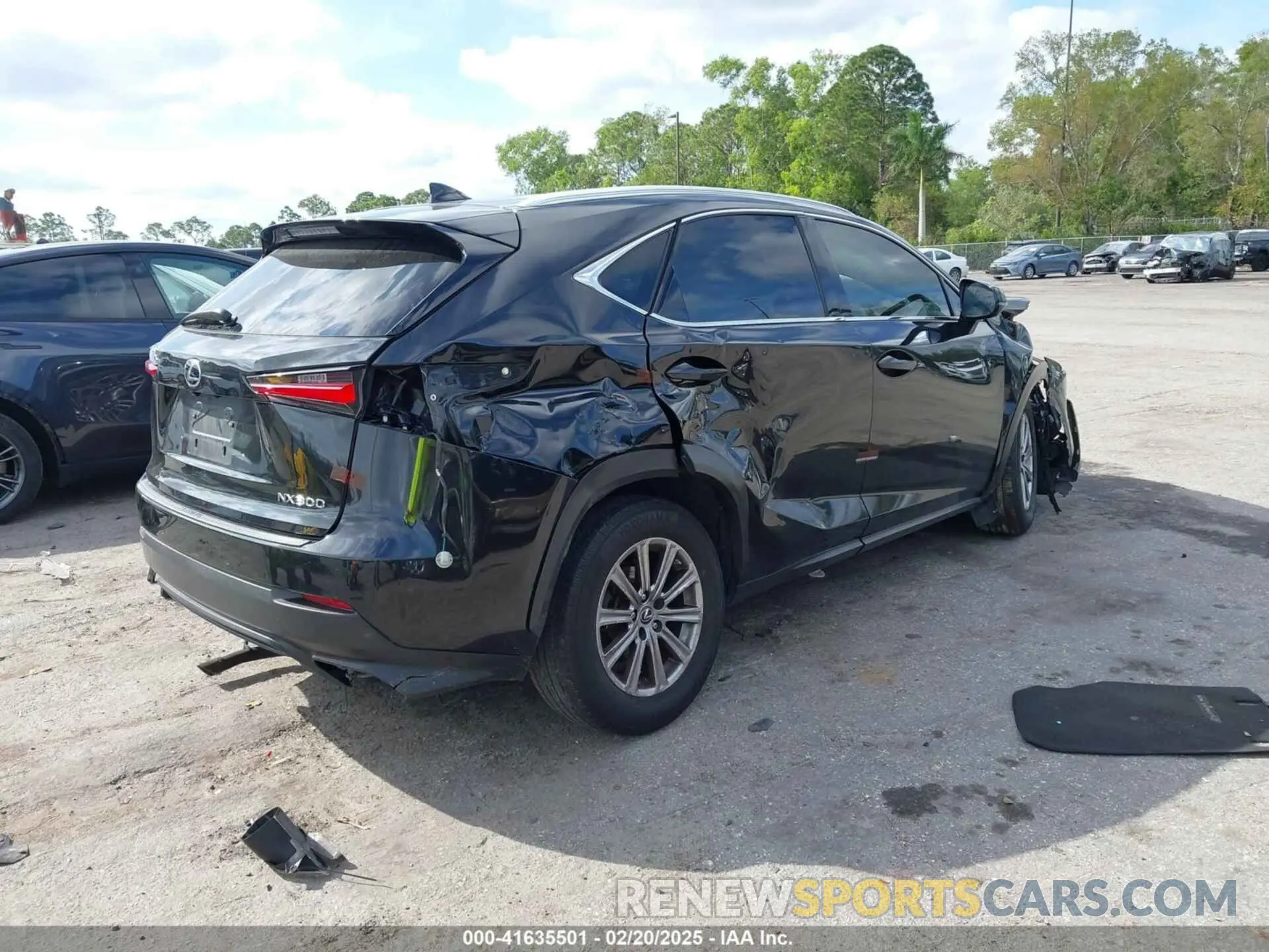 4 fotografías del automóvil dañado JTJAARBZ8L5015805 LEXUS NX 300 2020
