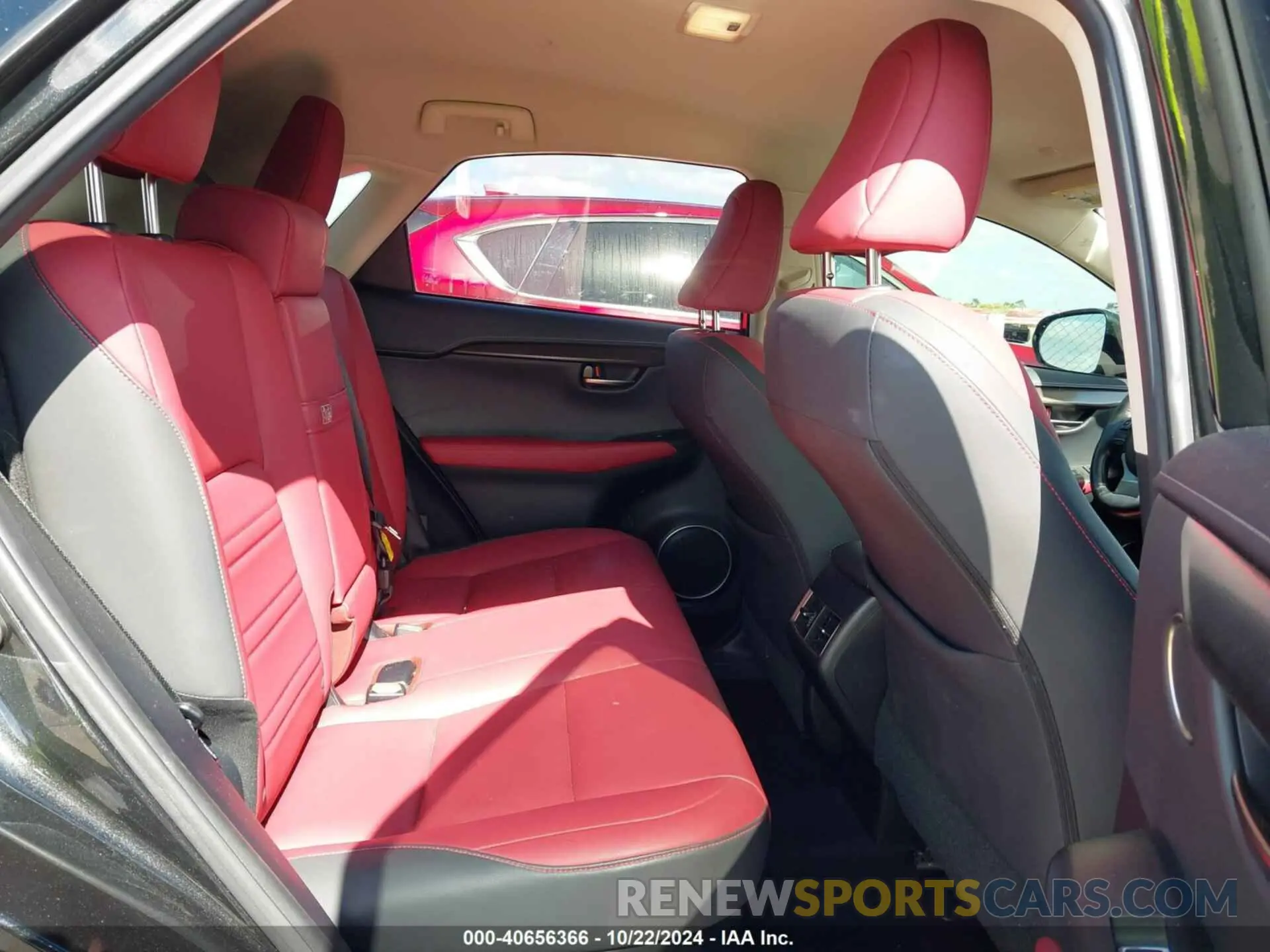 8 fotografías del automóvil dañado JTJAARBZ9L2172759 LEXUS NX 300 2020