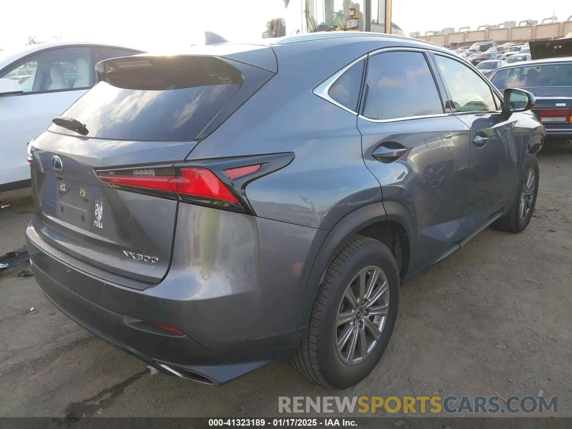 4 fotografías del automóvil dañado JTJAARBZ9L5013190 LEXUS NX 300 2020