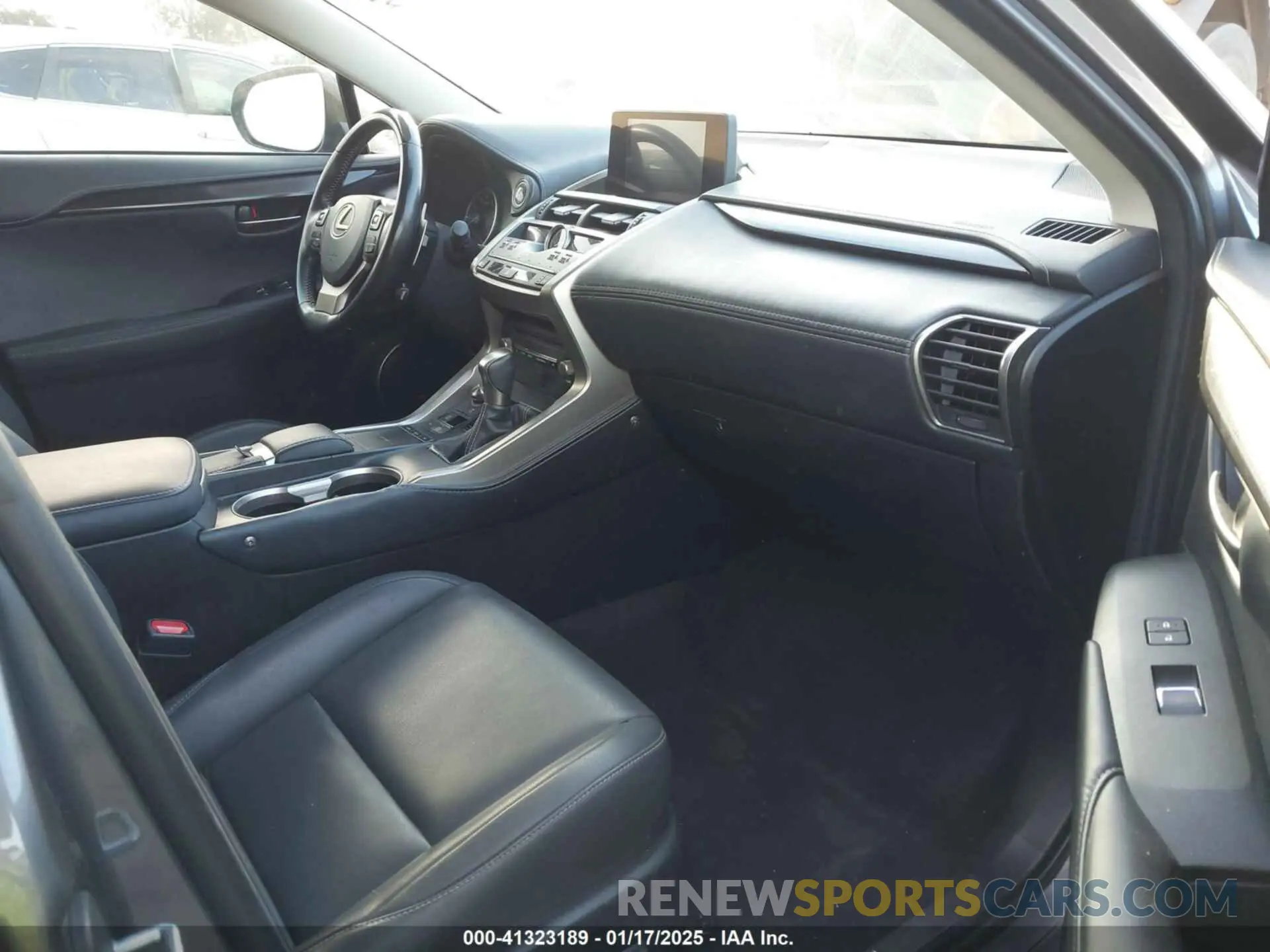 5 fotografías del automóvil dañado JTJAARBZ9L5013190 LEXUS NX 300 2020