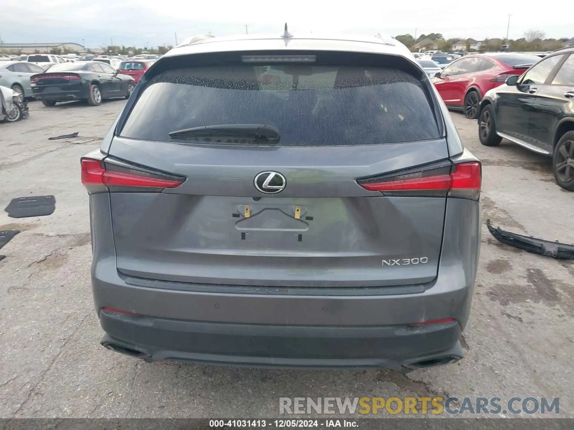 16 fotografías del automóvil dañado JTJDARBZ0L2163669 LEXUS NX 300 2020