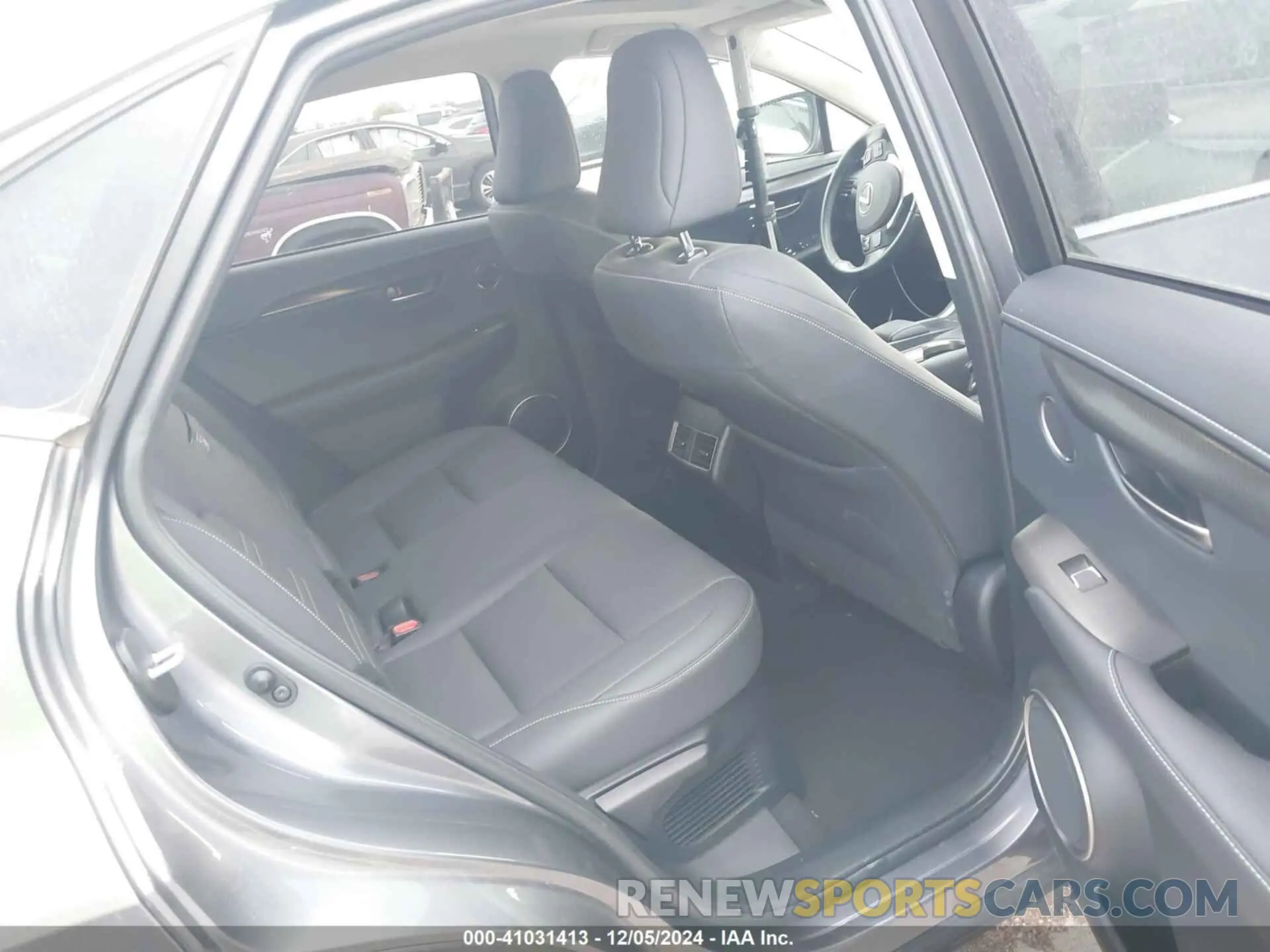 8 fotografías del automóvil dañado JTJDARBZ0L2163669 LEXUS NX 300 2020
