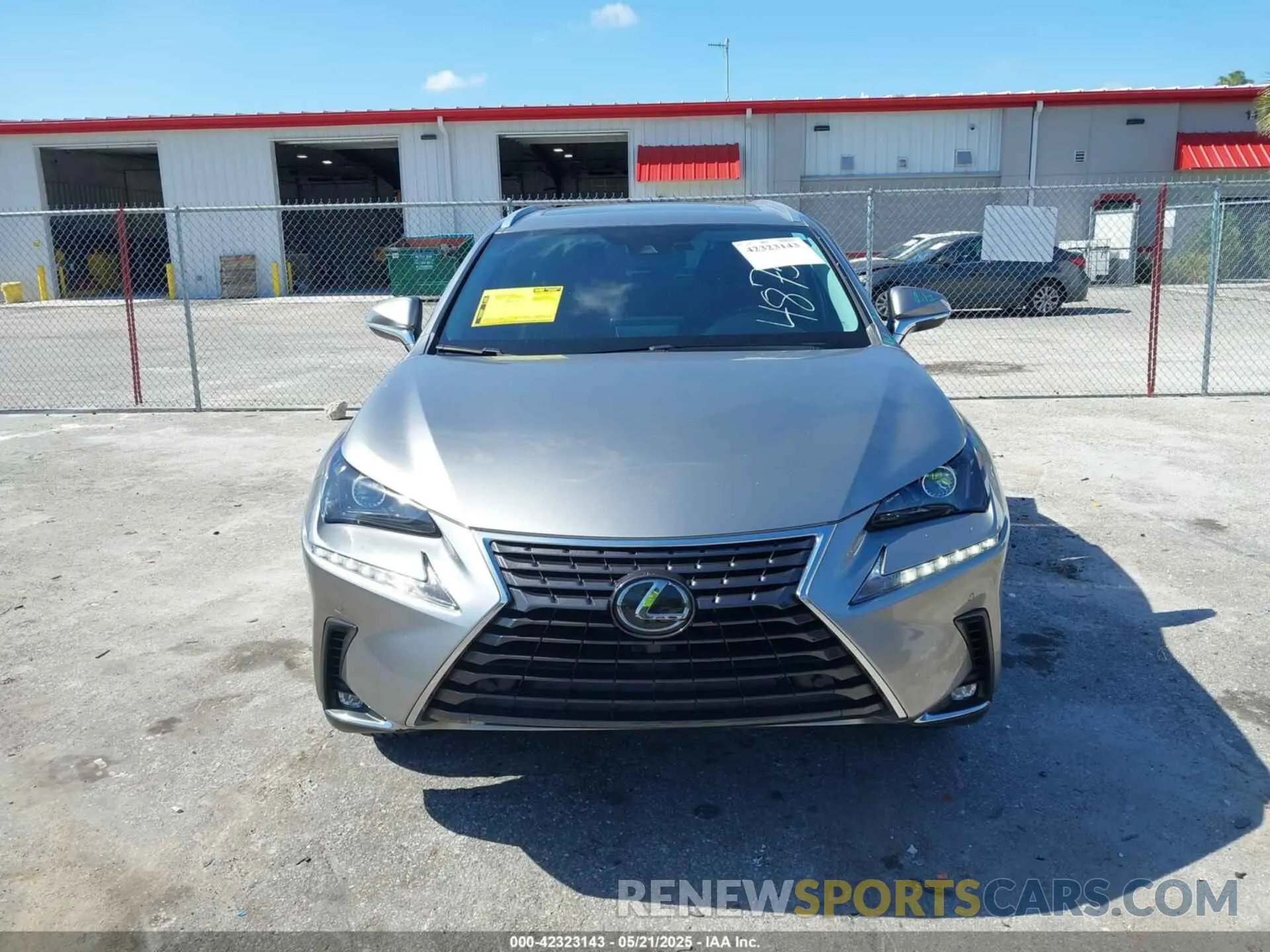 12 fotografías del automóvil dañado JTJDARBZ0L5004875 LEXUS NX 300 2020