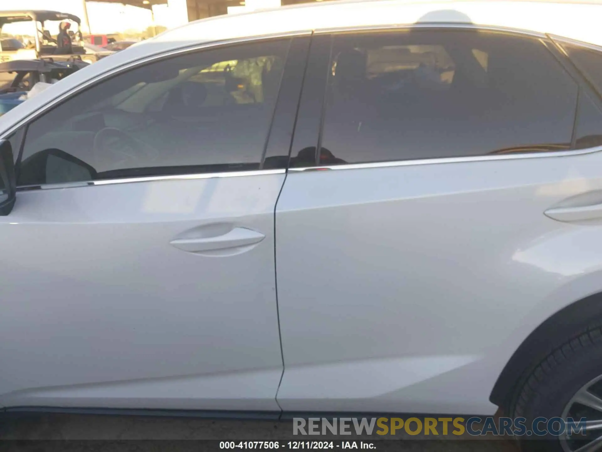 15 fotografías del automóvil dañado JTJDARBZ0L5008280 LEXUS NX 300 2020