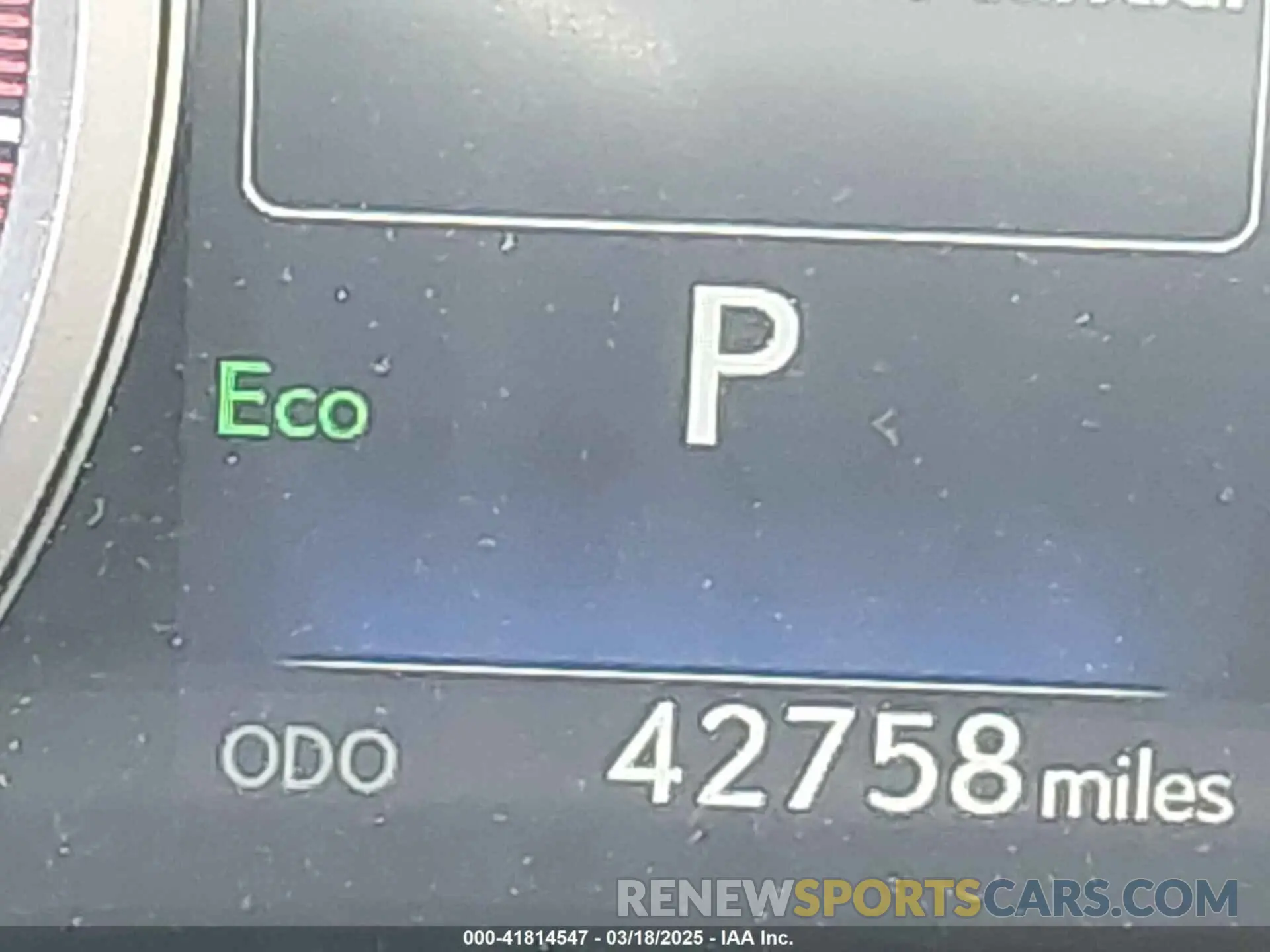 15 fotografías del automóvil dañado JTJDARBZ4L2171323 LEXUS NX 300 2020