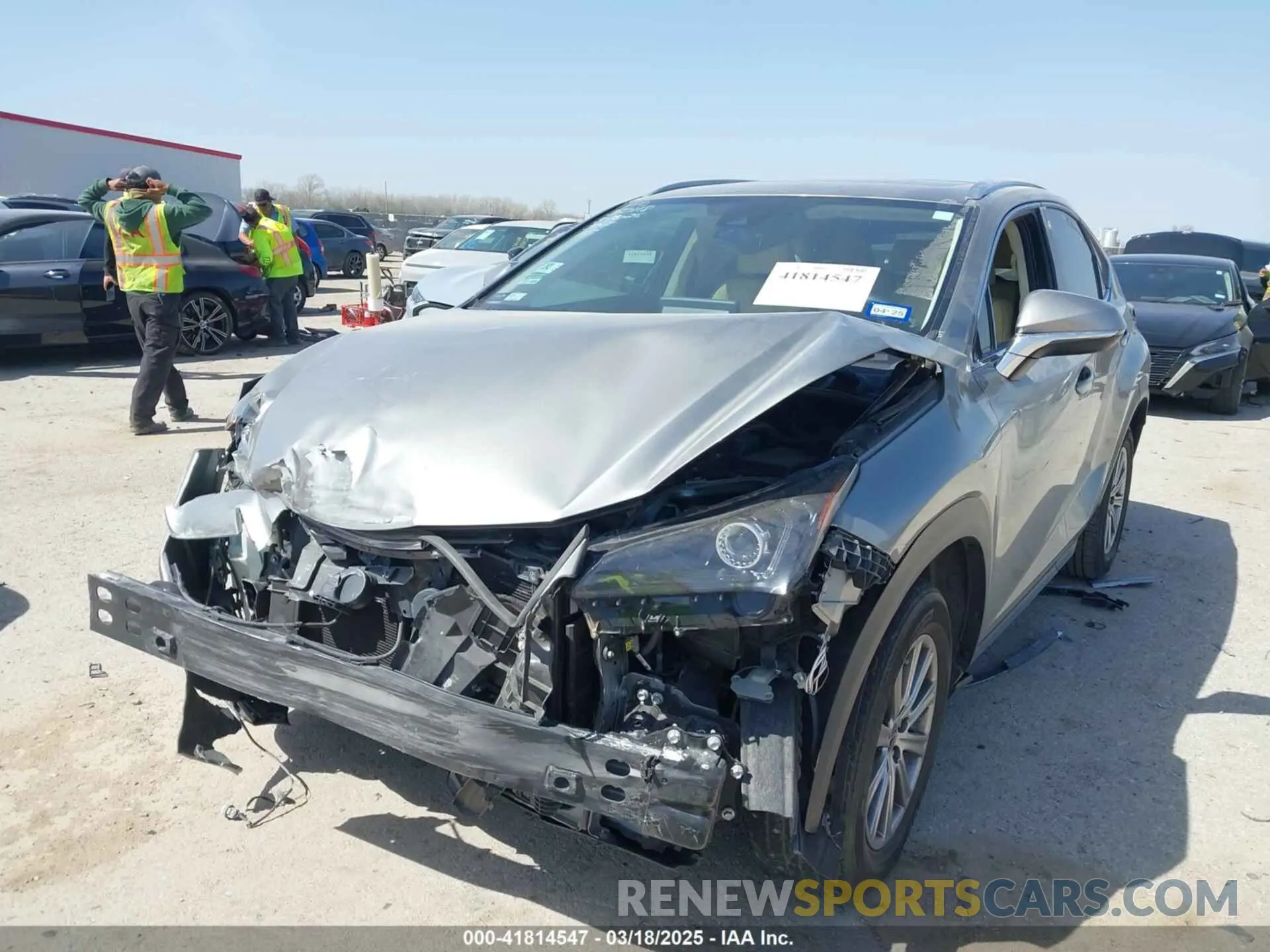 2 fotografías del automóvil dañado JTJDARBZ4L2171323 LEXUS NX 300 2020