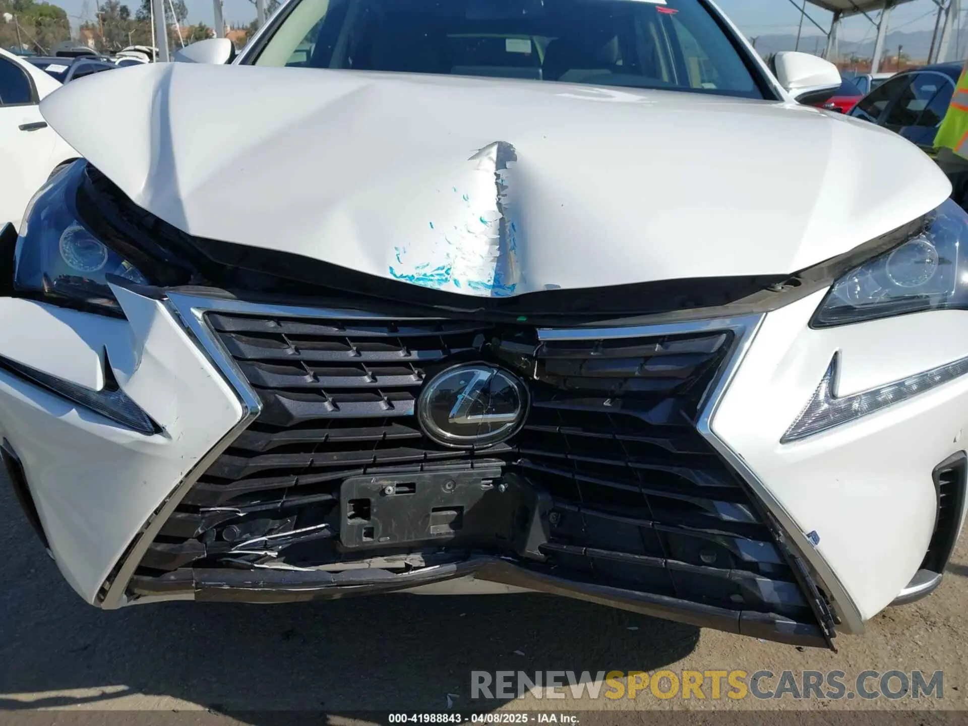 6 fotografías del automóvil dañado JTJDARBZ4L5007813 LEXUS NX 300 2020
