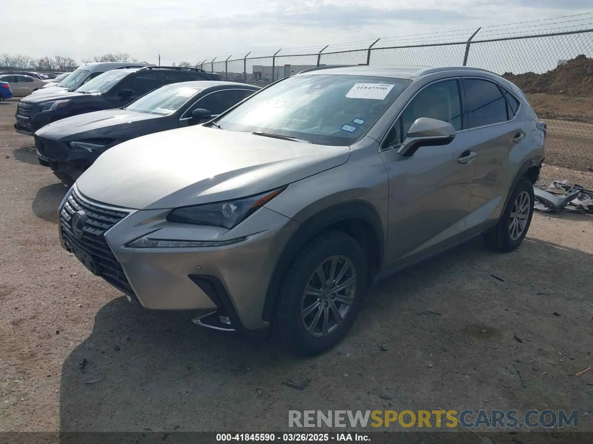 2 fotografías del automóvil dañado JTJDARBZ5L5011045 LEXUS NX 300 2020